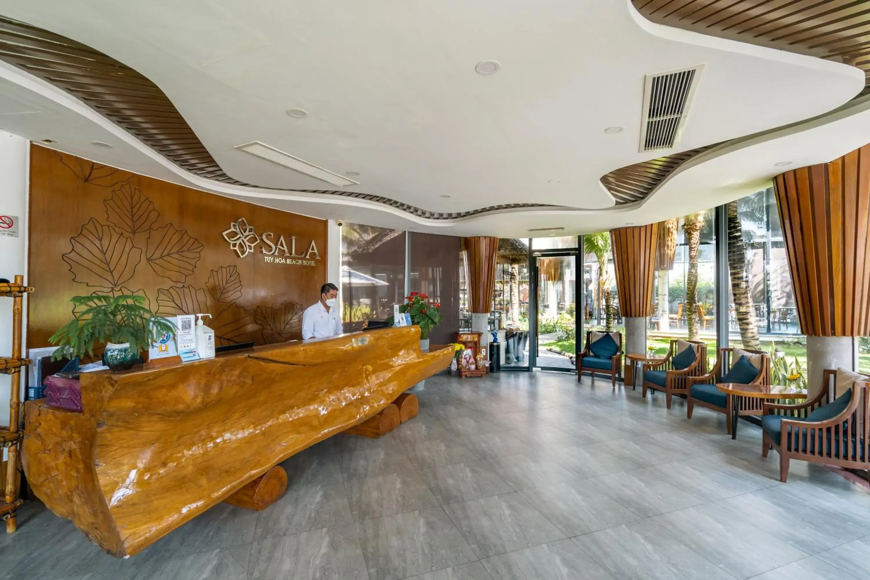 Lobby or reception, Restaurant/Places to Eat in Sala Tuy Hoa Beach Hotel