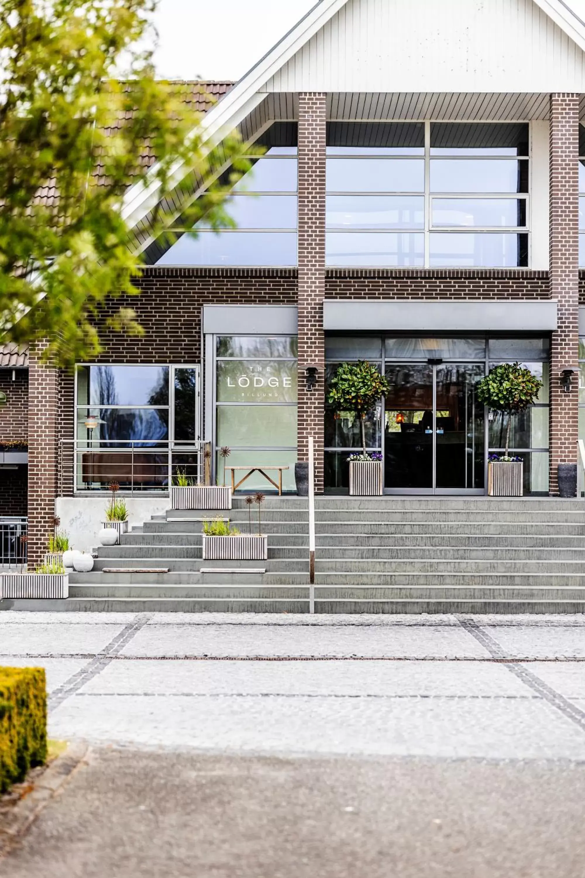 Facade/entrance in The Lodge Billund Facade/entrance in The Lodge Billund