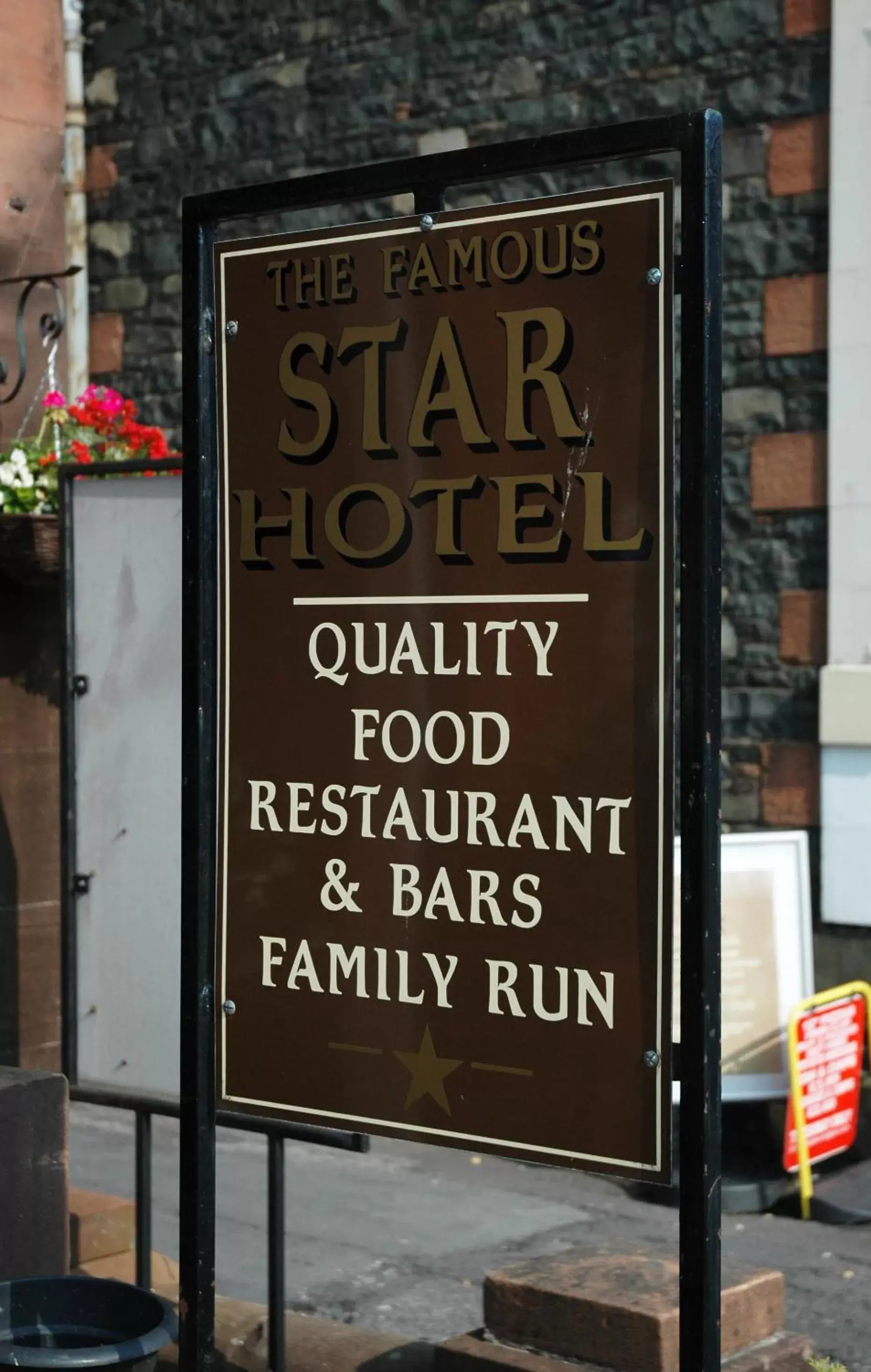 Facade/entrance in The Famous Star Hotel Moffat