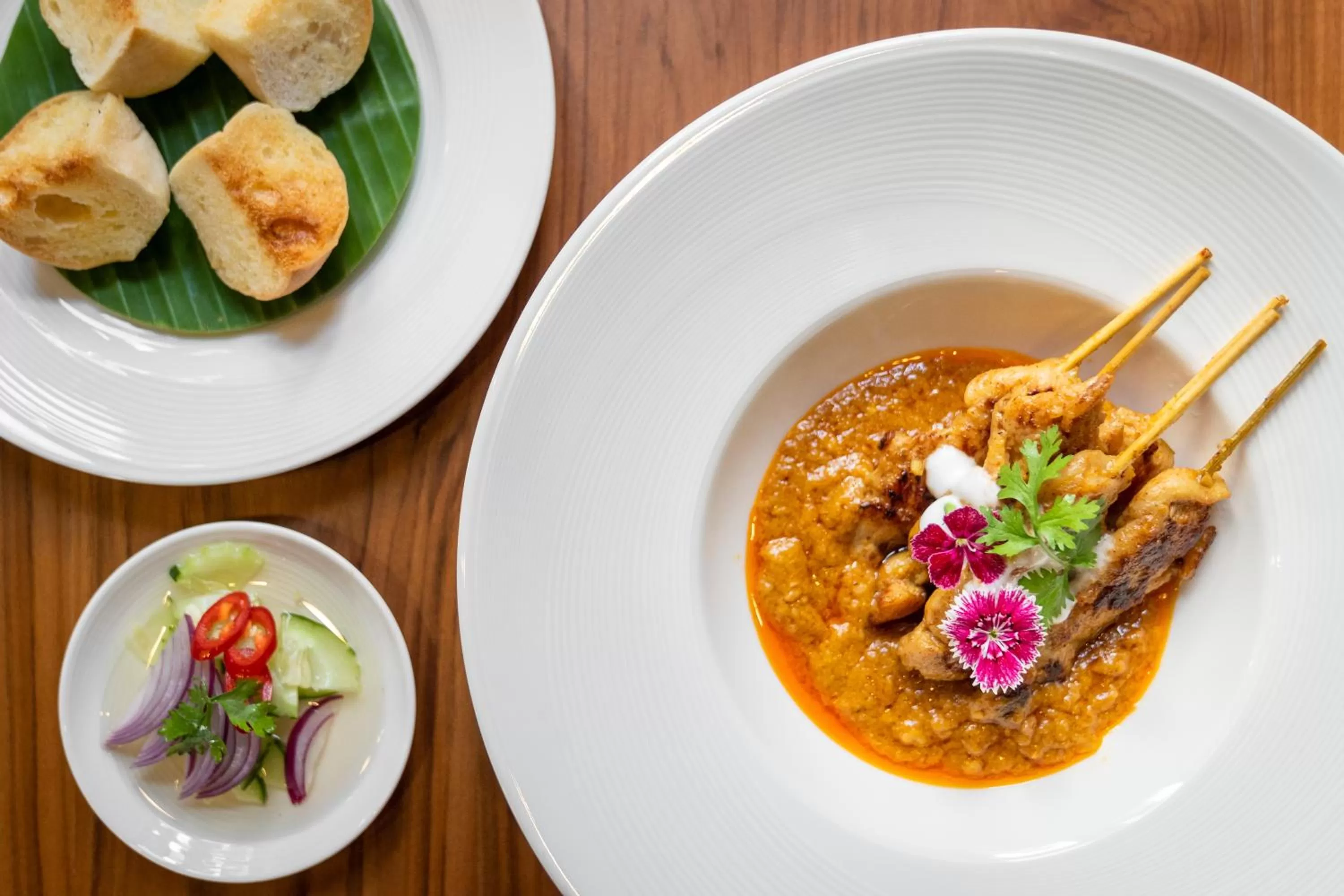 Restaurant/places to eat in Bella Nara Hotel Chiang Mai