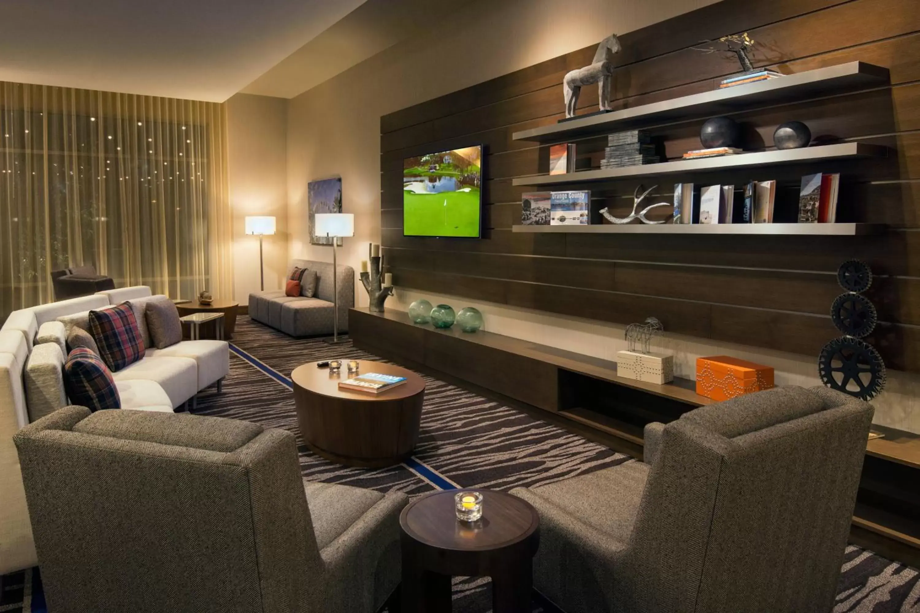 Lobby or reception, Lounge/Bar in Courtyard by Marriott Irvine Spectrum