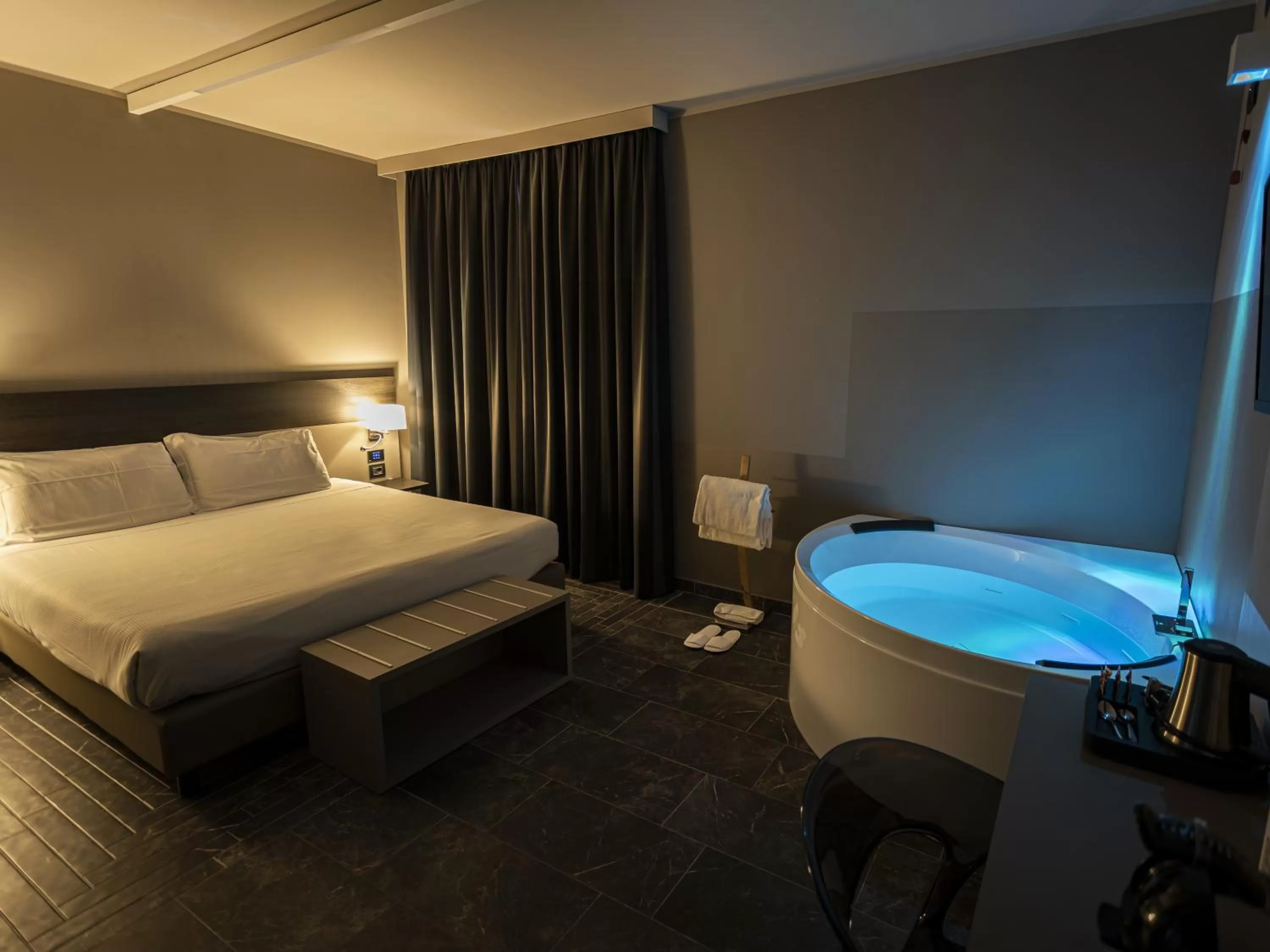 Bedroom, Bed in 57 Reshotel Orio