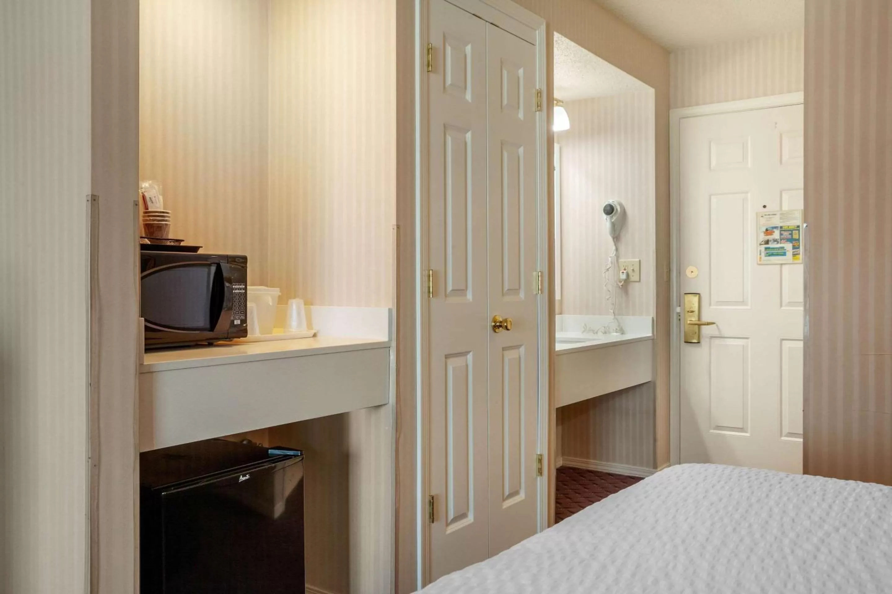 Photo of the whole room in Wintergreen Hotel & Conference Center