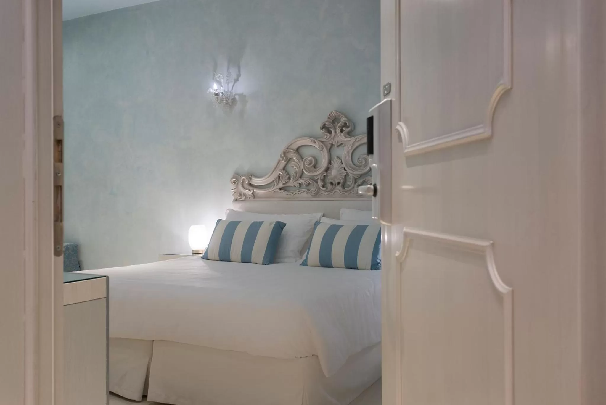 Bed in Relais Venezia