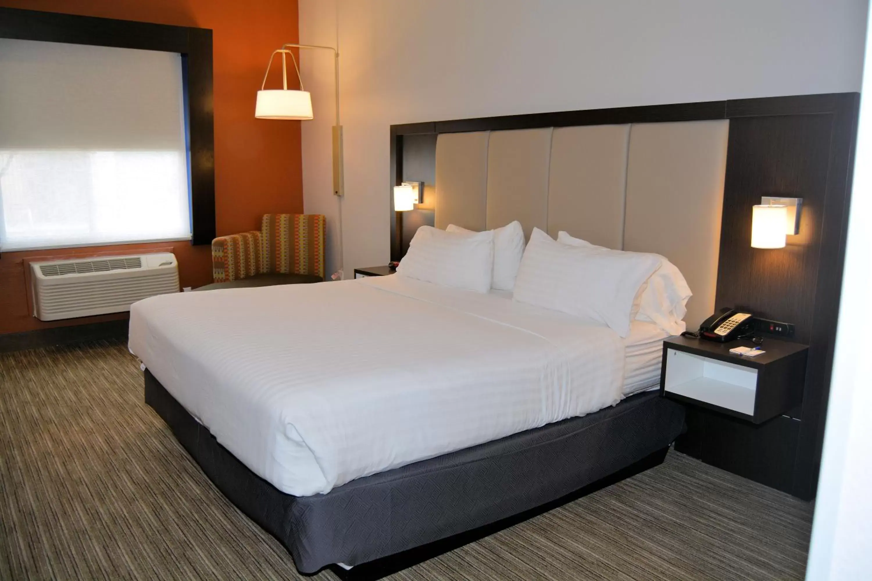 Photo of the whole room, Bed in Holiday Inn Express Hotel and Suites Abilene, an IHG Hotel