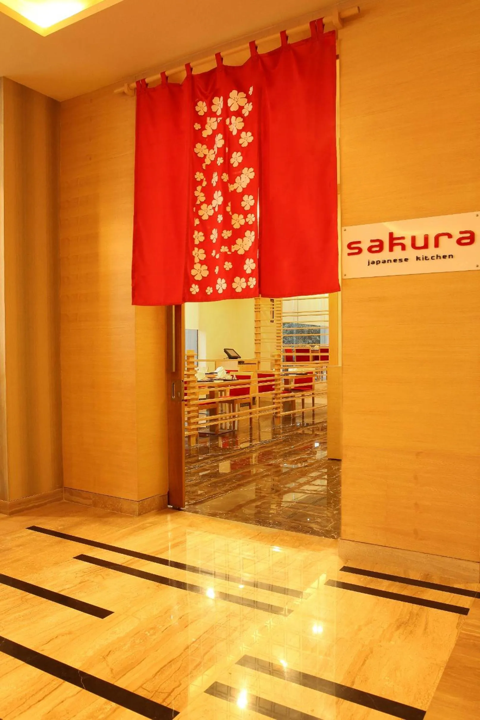 Restaurant/places to eat in The Metropolitan Hotel & Spa New Delhi