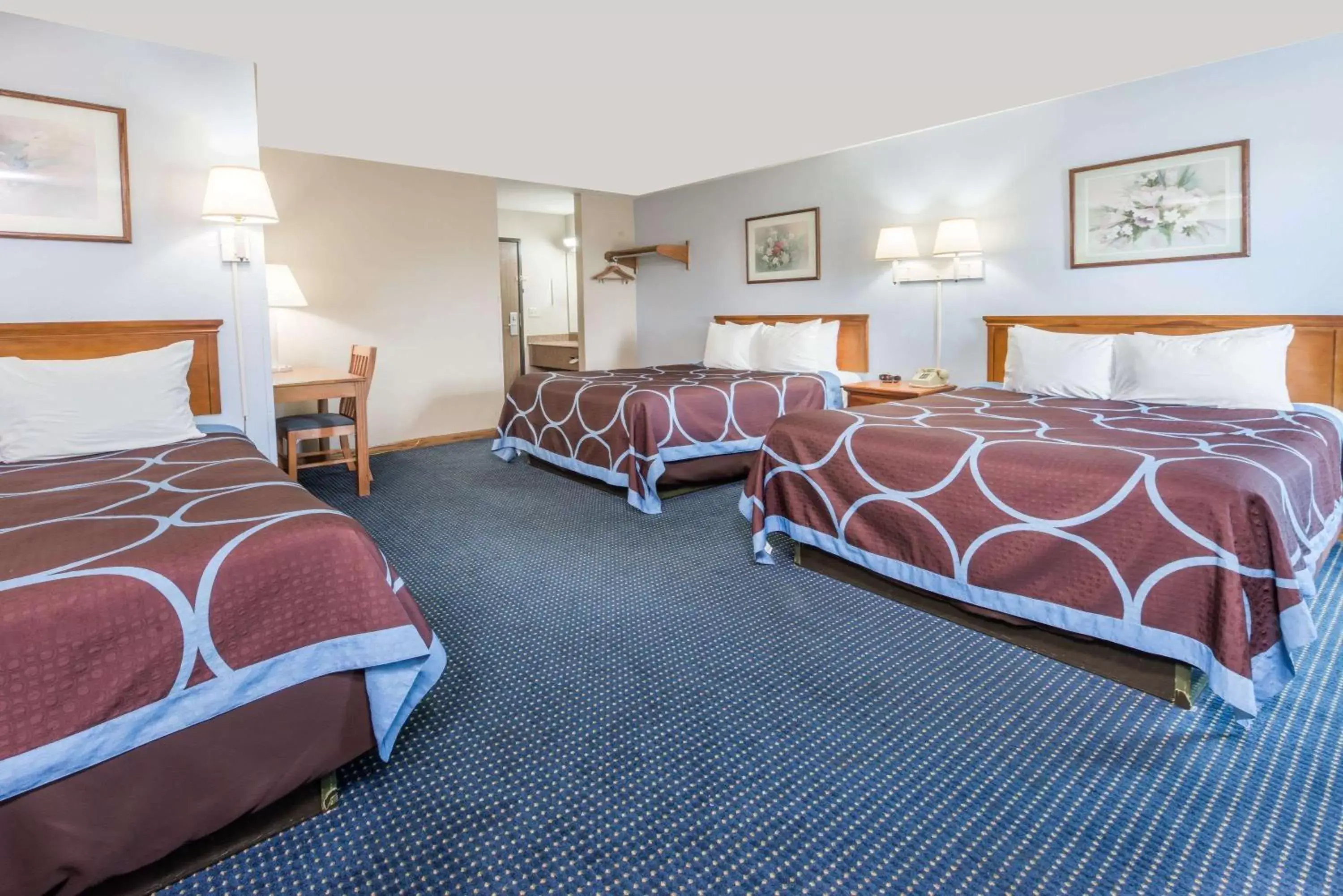 Photo of the whole room, Bed in Super 8 by Wyndham O'Fallon MO/St. Louis Area