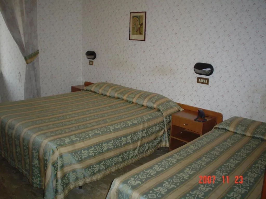 Photo of the whole room, Bed in Hotel Demetra Capitolina