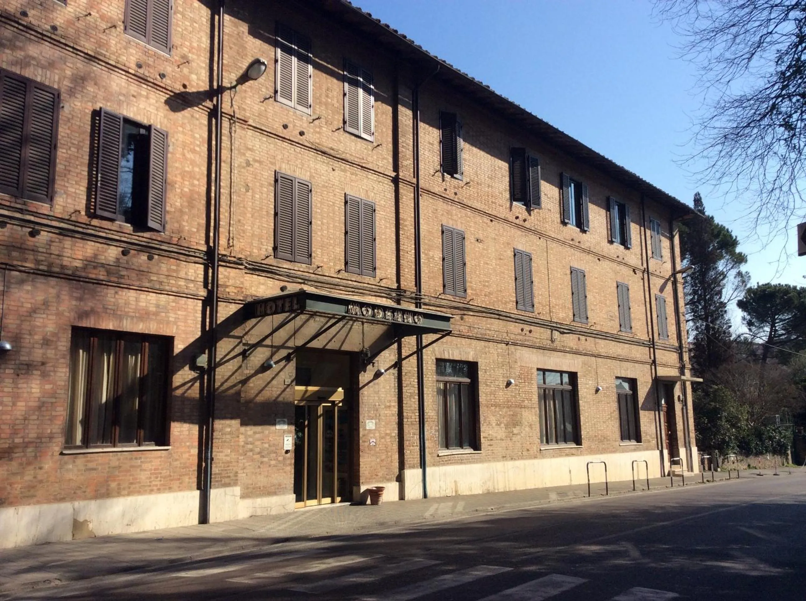 Facade/entrance in Hotel Moderno