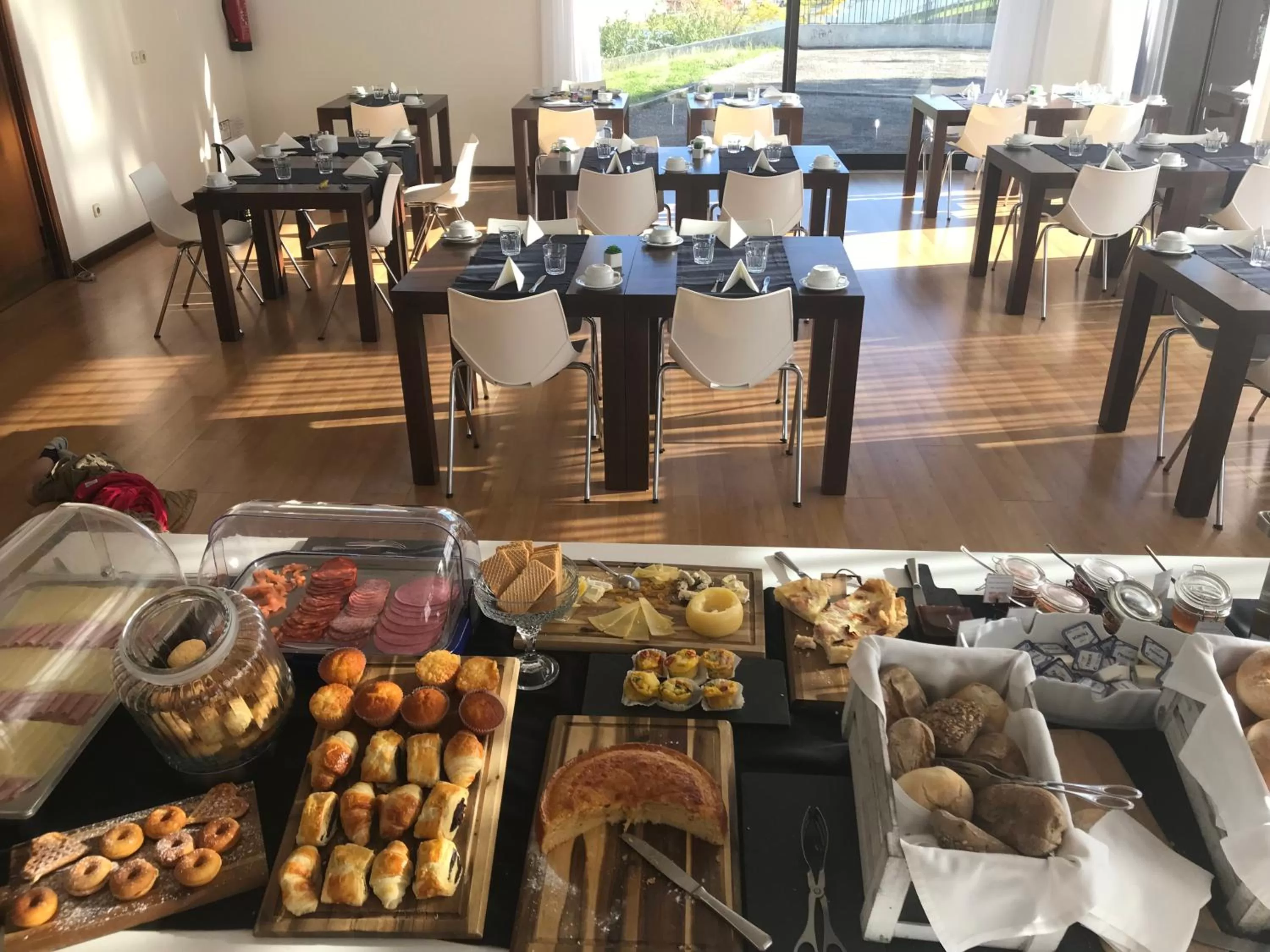 American breakfast in Hotel Umu