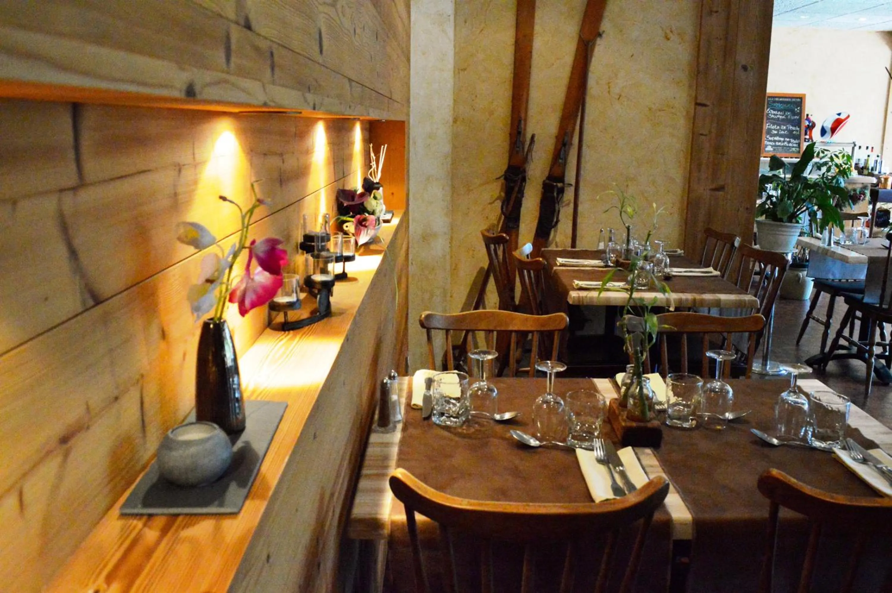 Restaurant/places to eat in Auberge de Costaroche