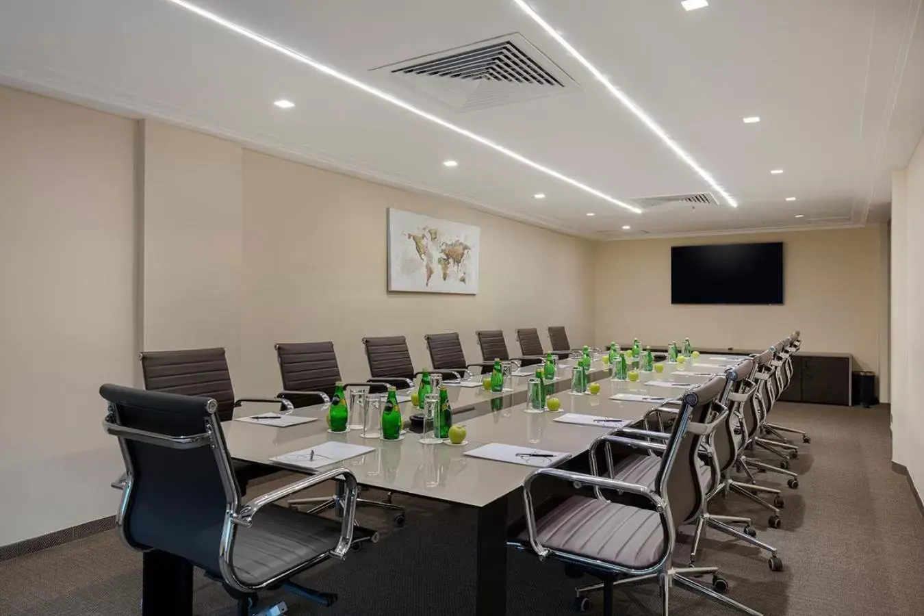 Business facilities in Fraser Suites Abuja