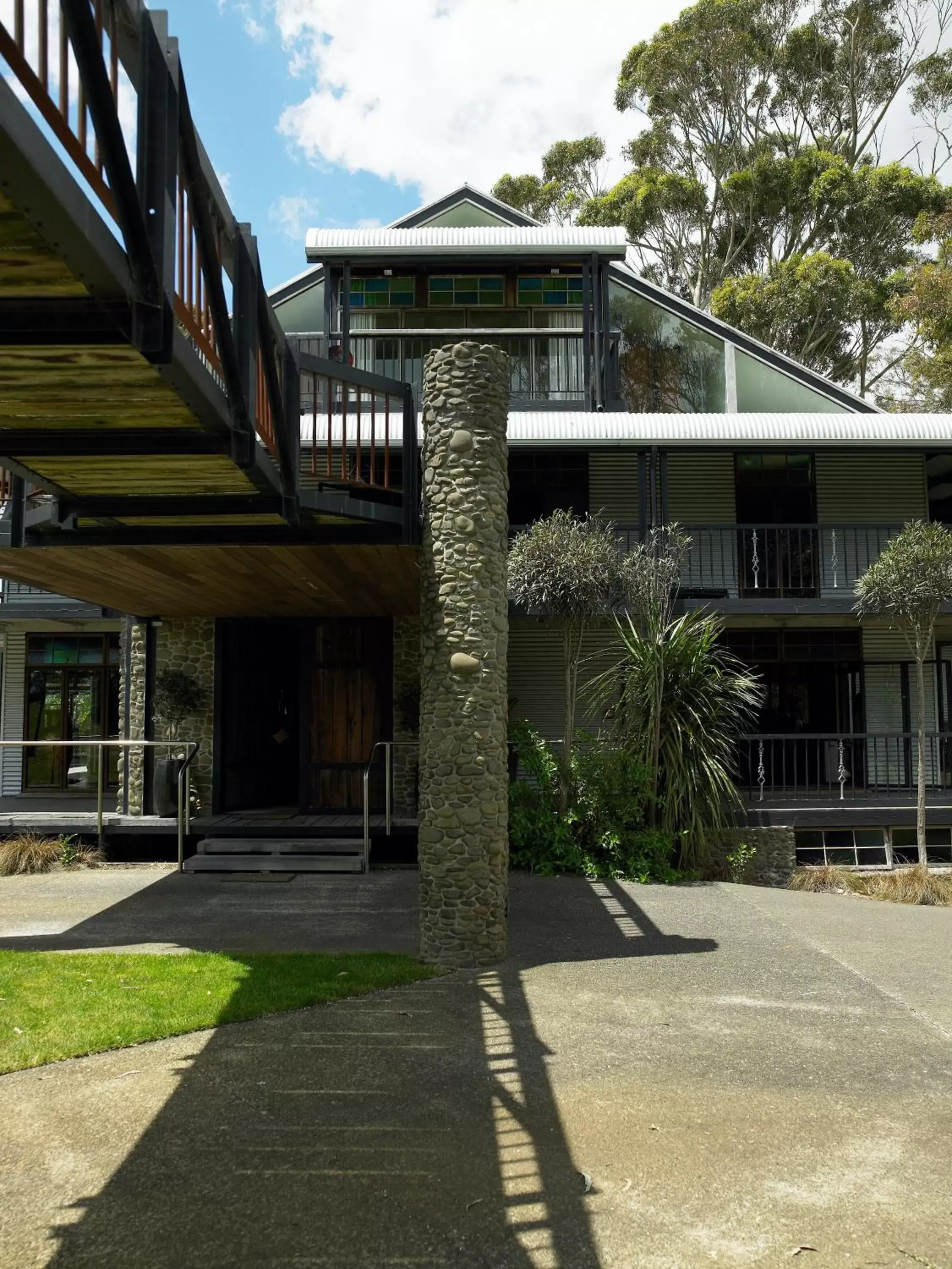 Facade/entrance, Property Building in The Narrows Landing Hotel