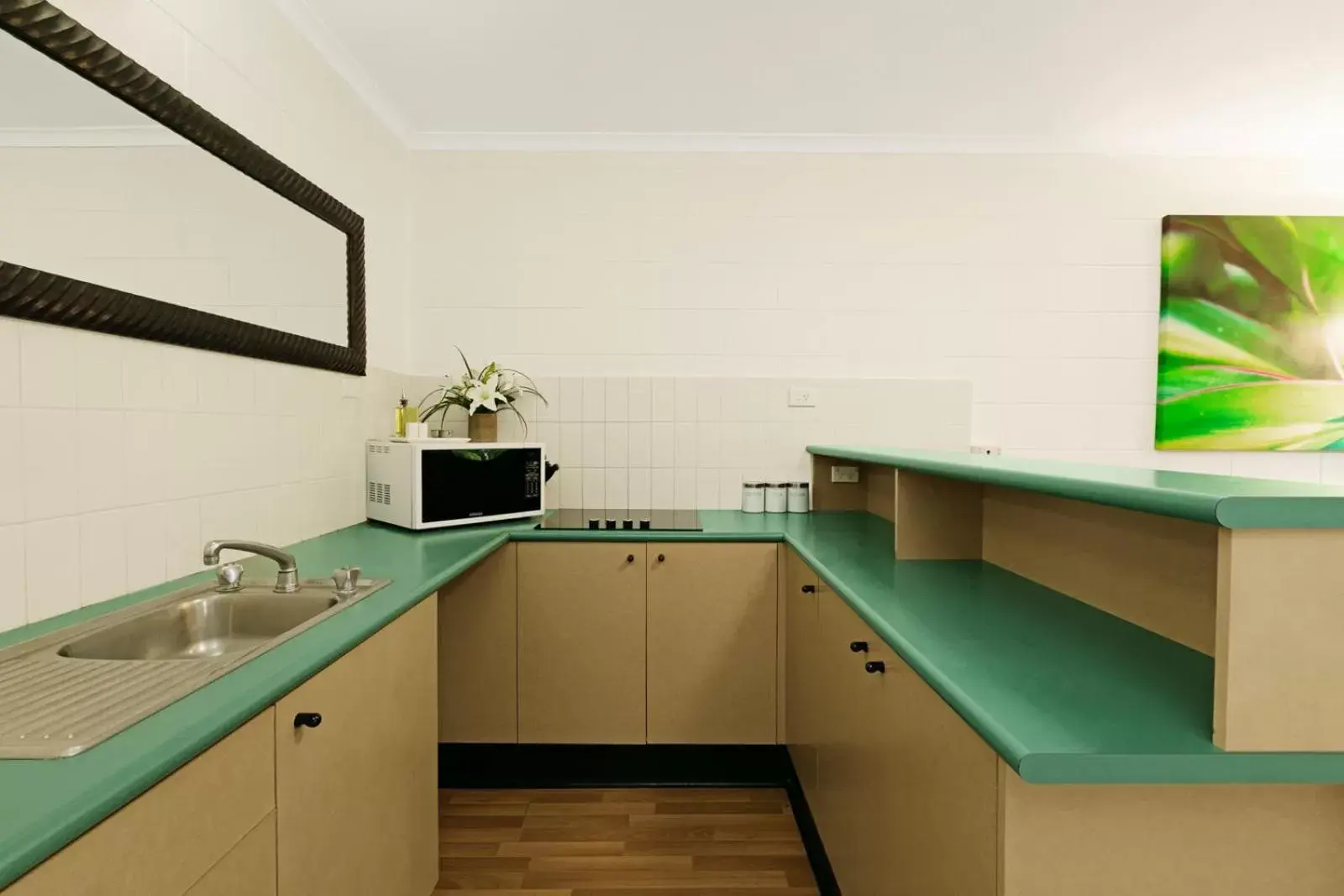 Kitchen/Kitchenette in Cascade Gardens