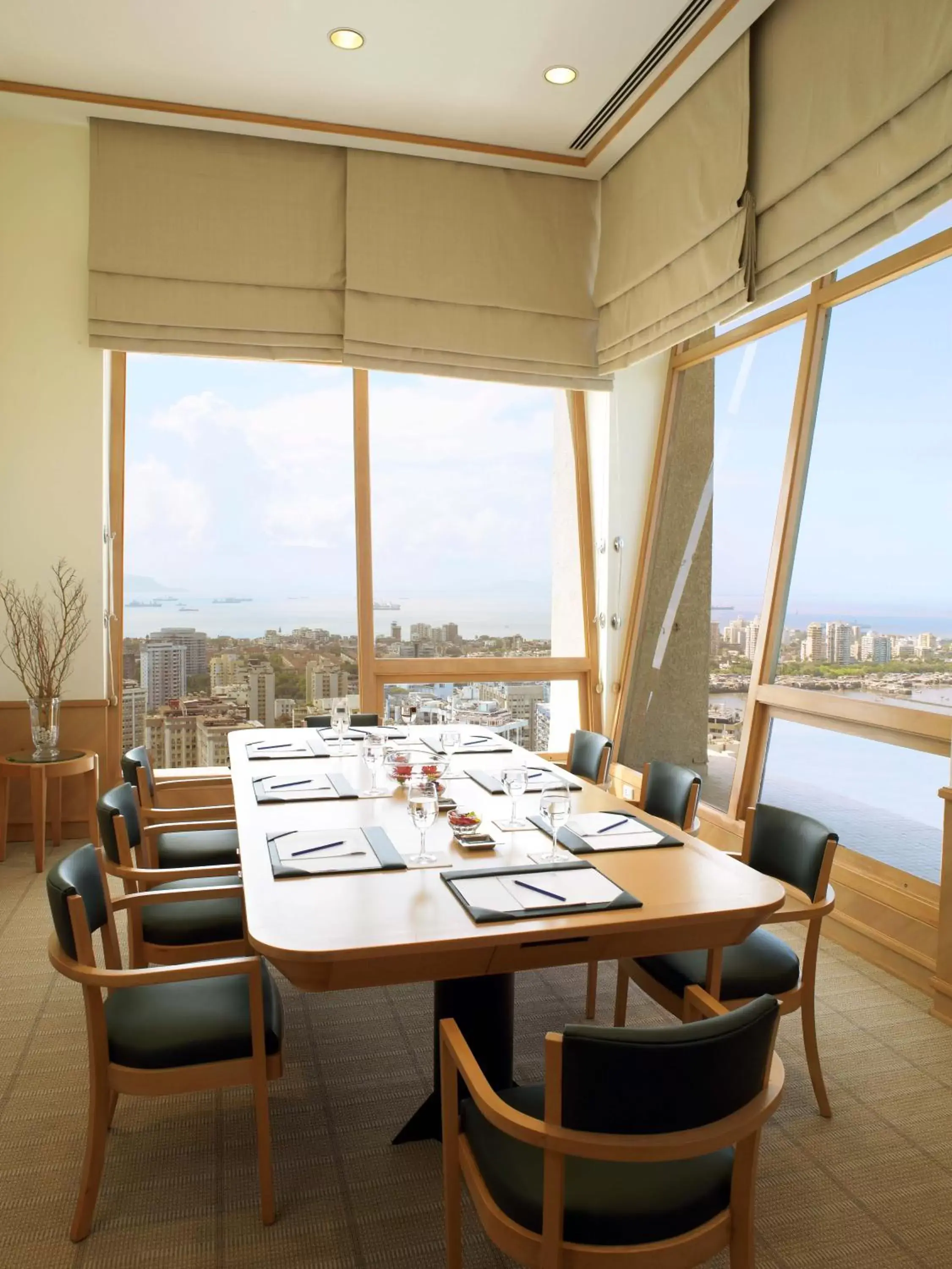 View (from property/room), Restaurant/Places to Eat in Trident Nariman Point