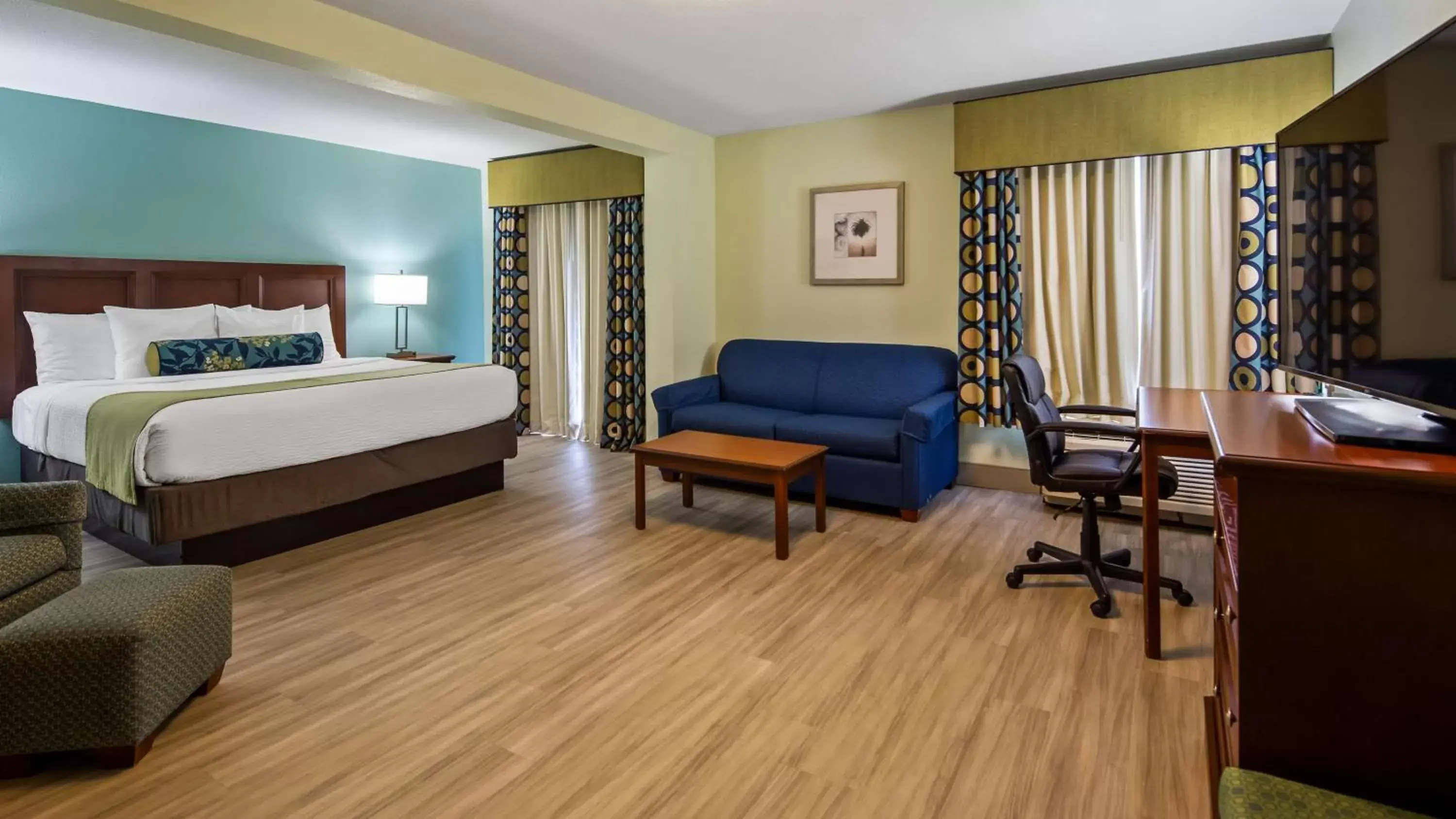 Executive King Room - Non-Smoking in Best Western Plus Myrtle Beach@Intracoastal Executive King Room - Non-Smoking in Best Western Plus Myrtle Beach@Intracoastal