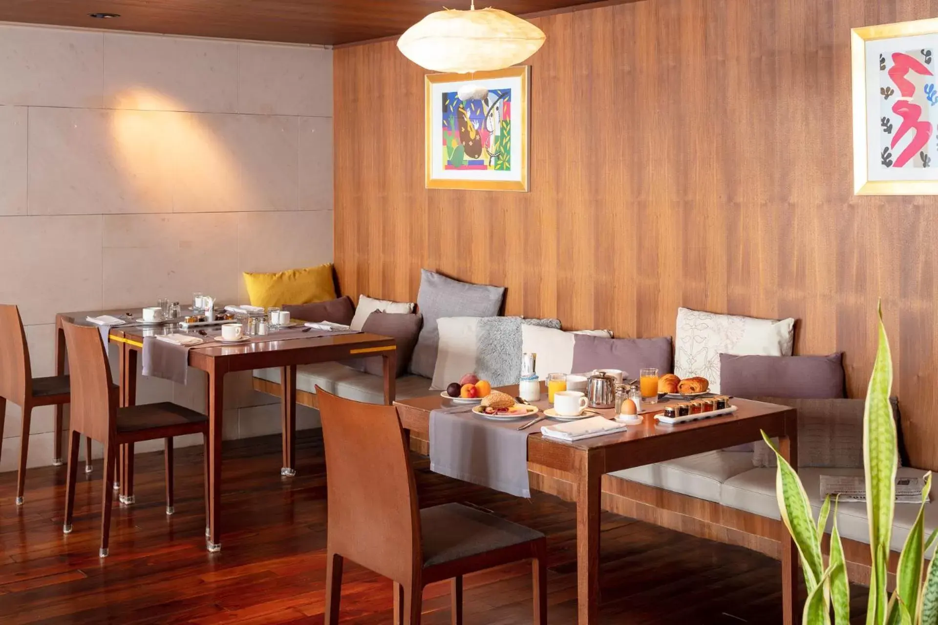 Breakfast in Hotel Beau Rivage Breakfast in Hotel Beau Rivage