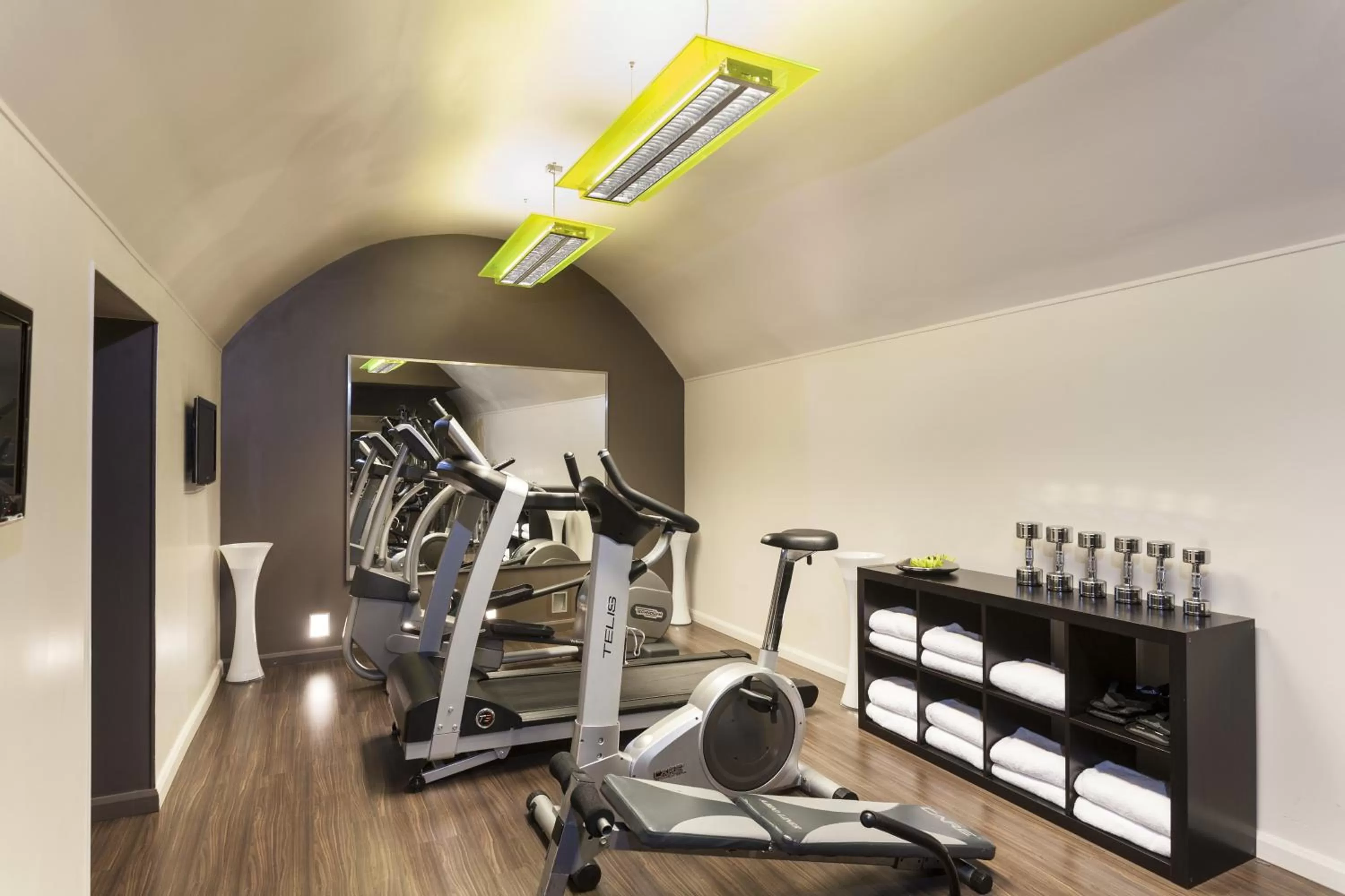 Fitness centre/facilities in Hôtel Duo