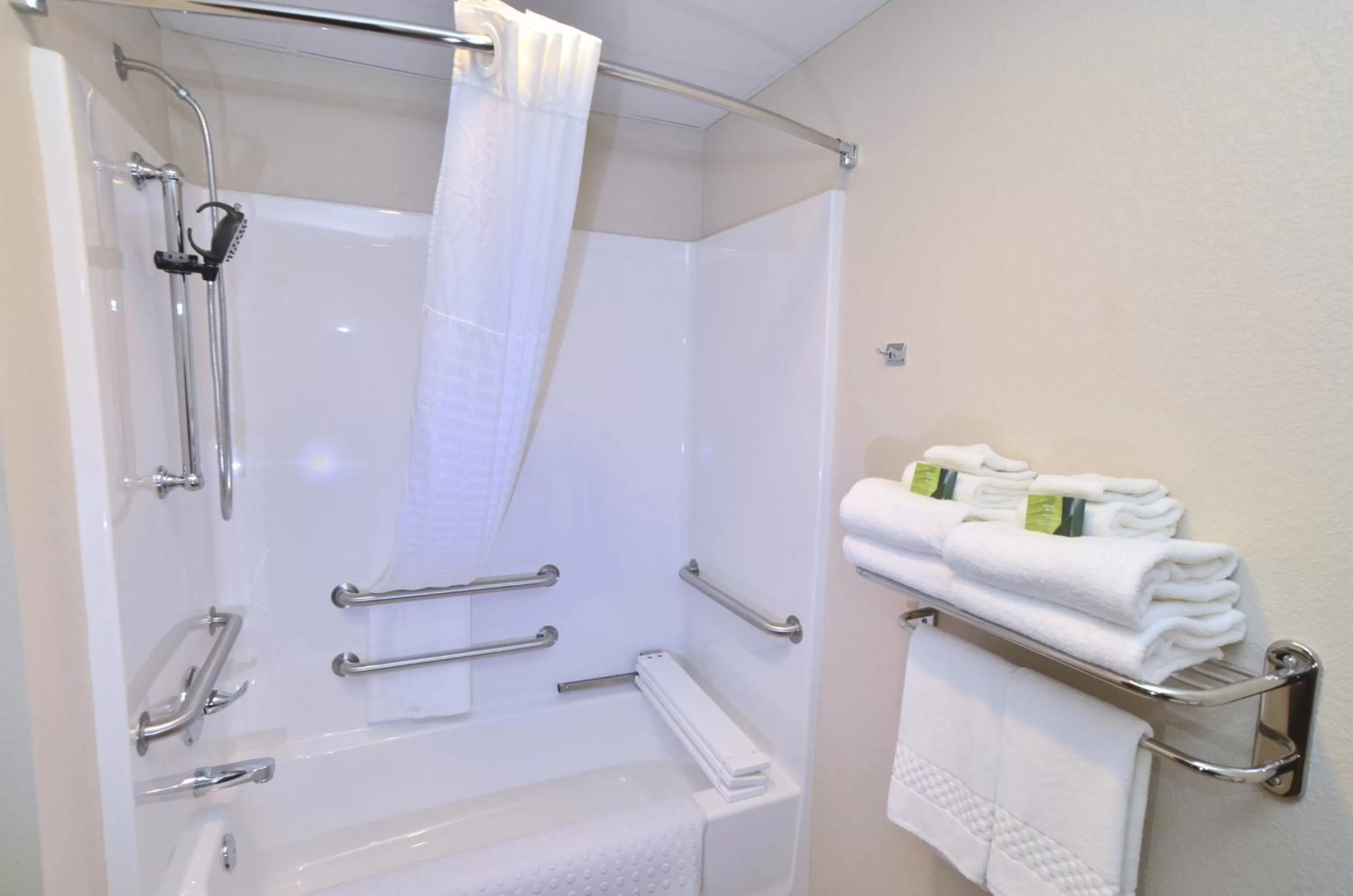 Shower in Cobblestone Inn & Suites - Manning