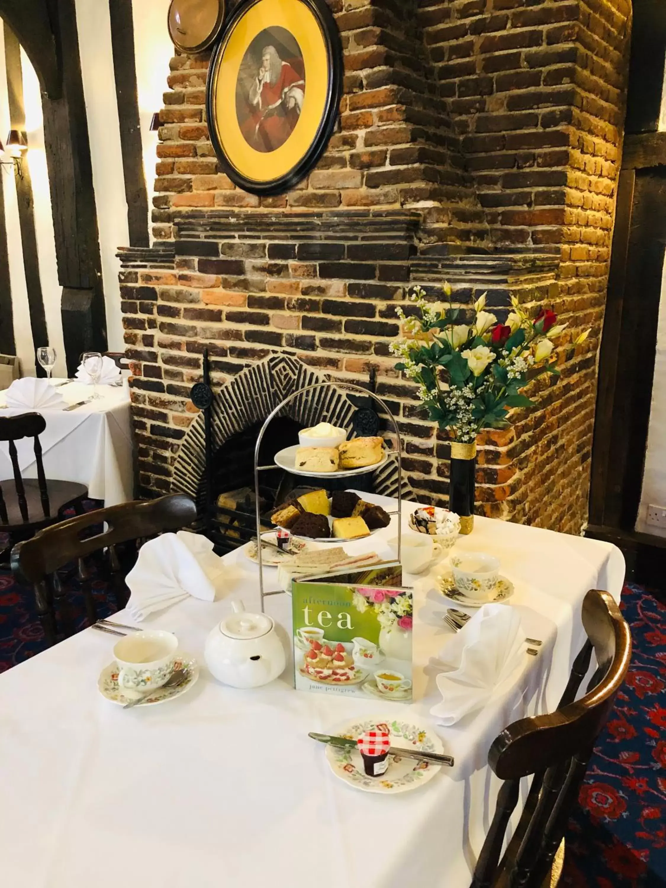 Food and drinks in Brook Red Lion Hotel Food and drinks in Brook Red Lion Hotel