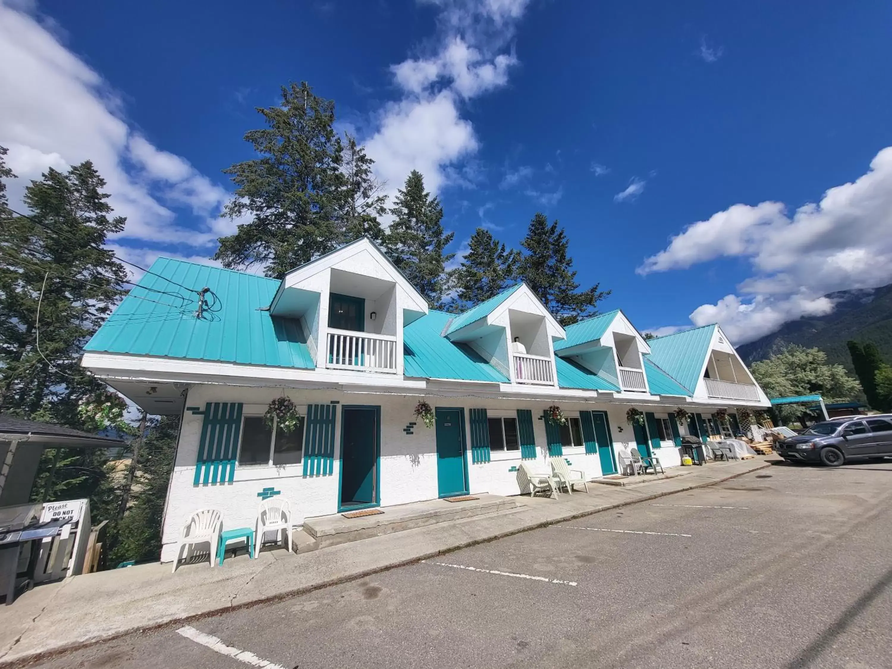 Property Building in AppleTree Inn