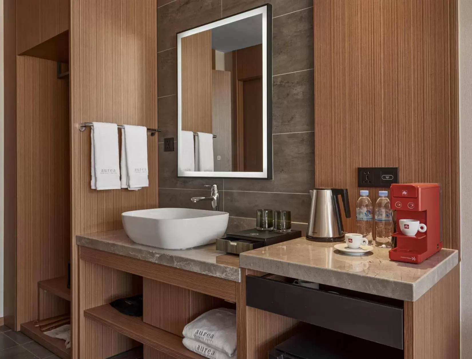 Bathroom in Aurea Central Hotel Bathroom in Aurea Central Hotel