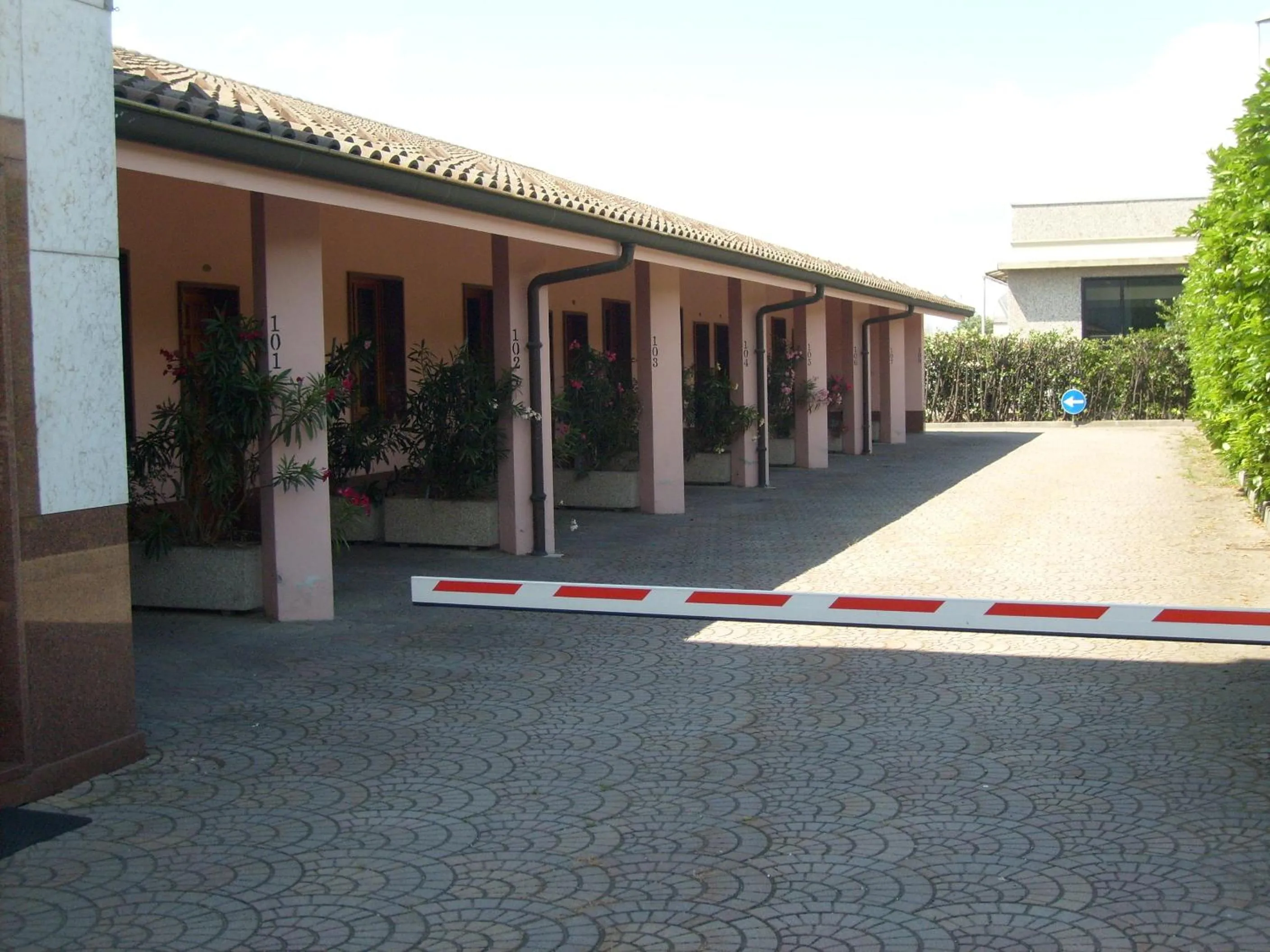 Other in Hotel Motel Flower