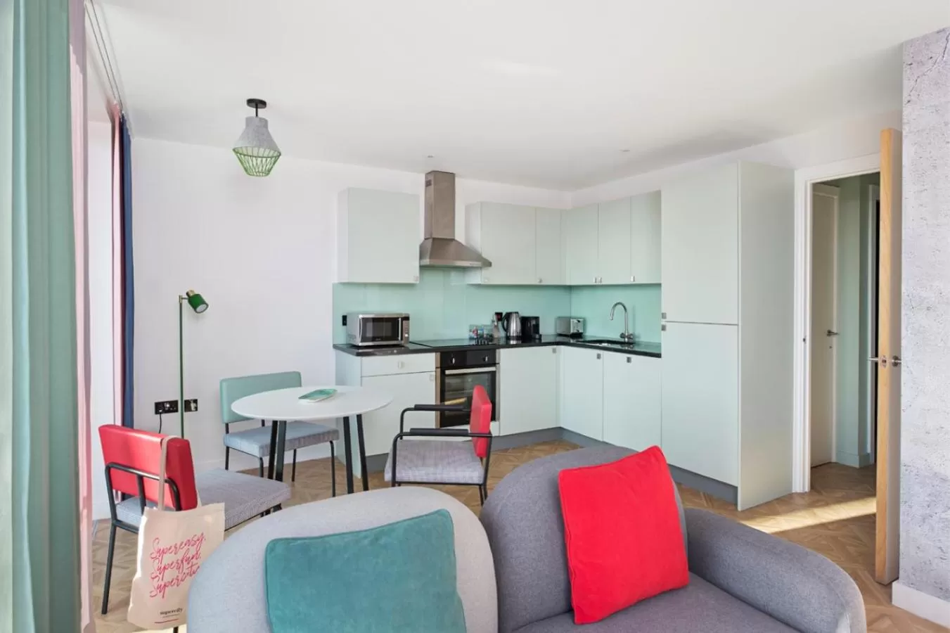 Kitchen or kitchenette in Church Street by Supercity Aparthotels