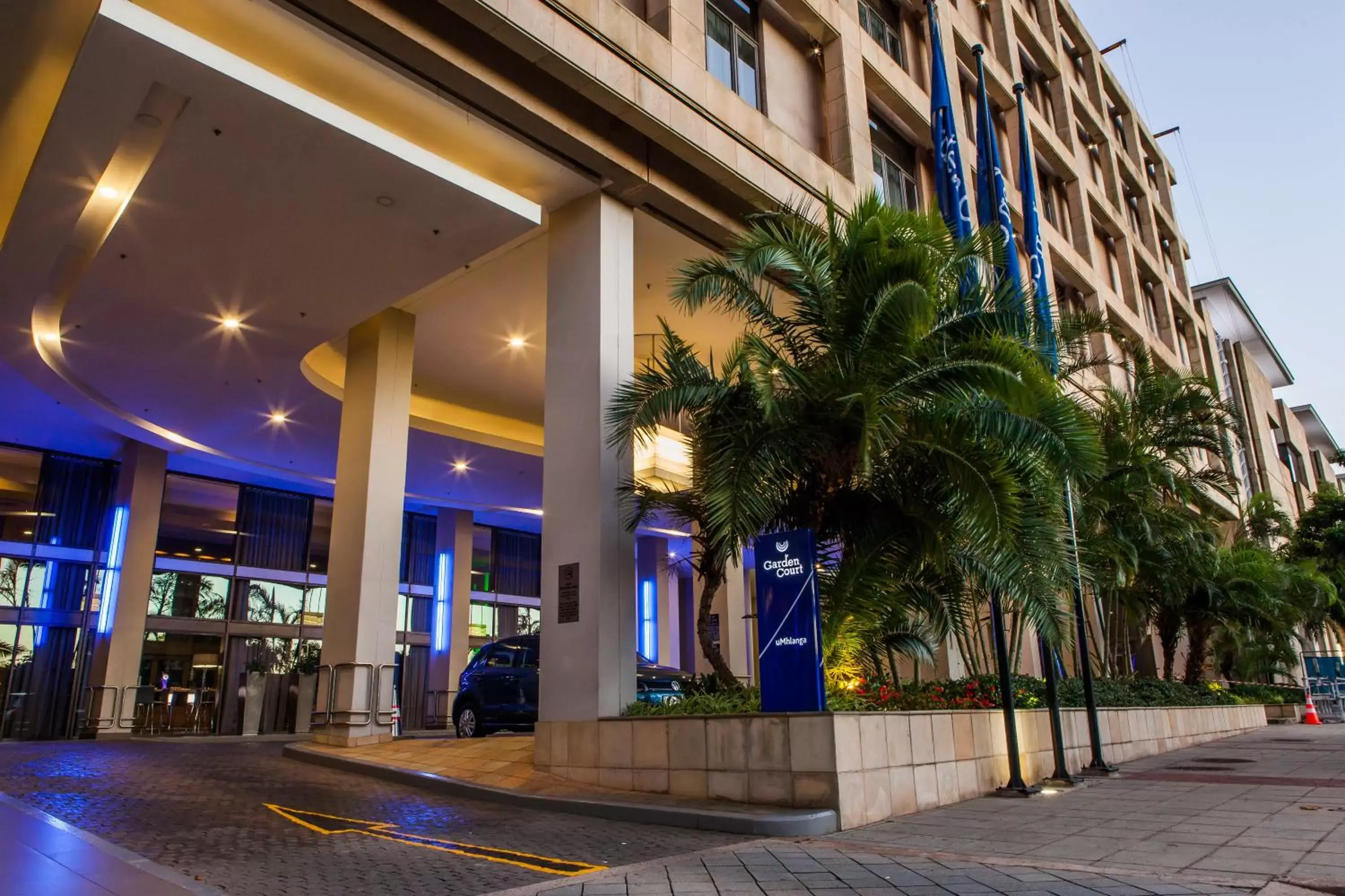 Facade/entrance in Garden Court Umhlanga