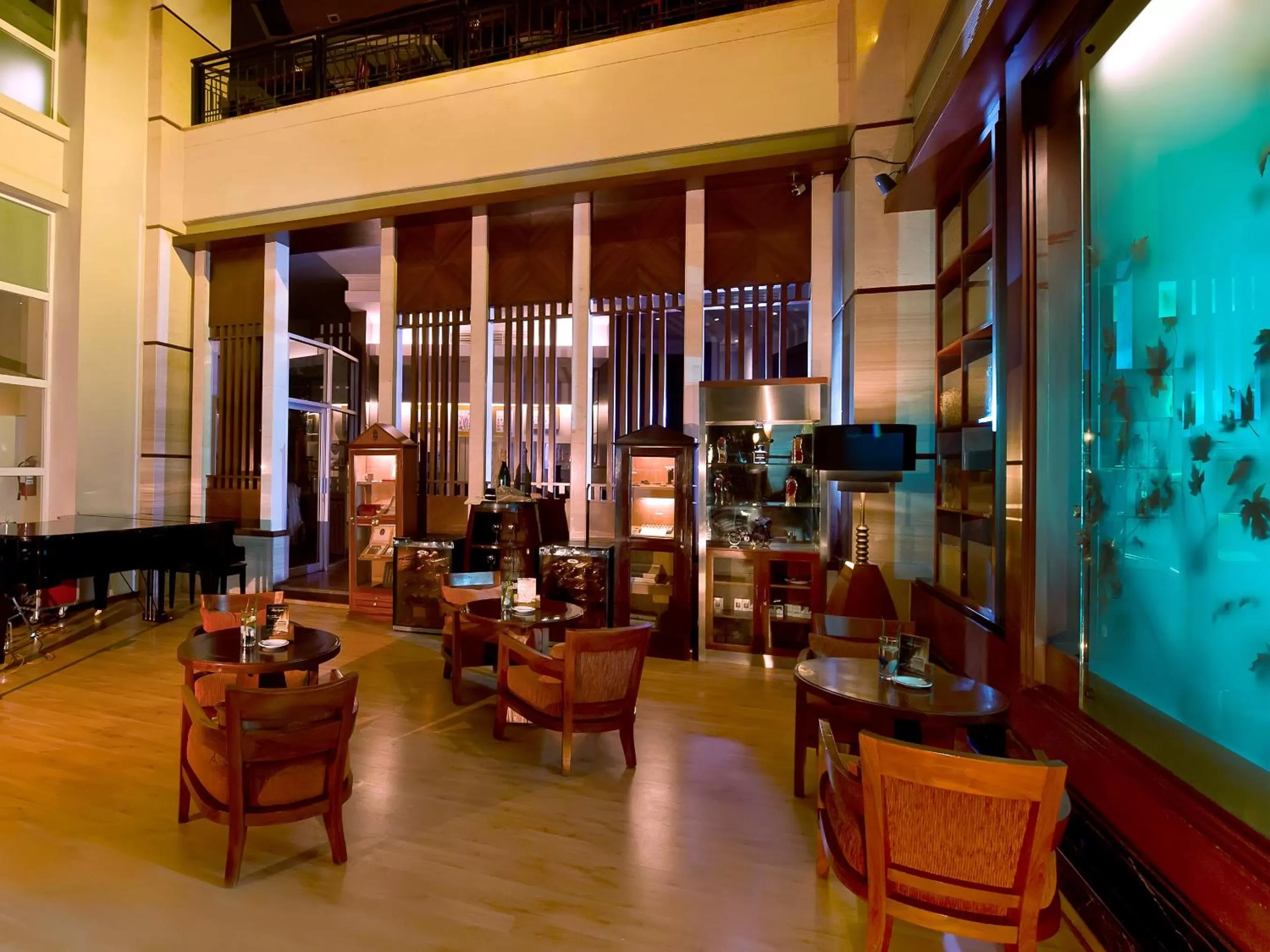 Communal lounge/ TV room in Novotel Semarang