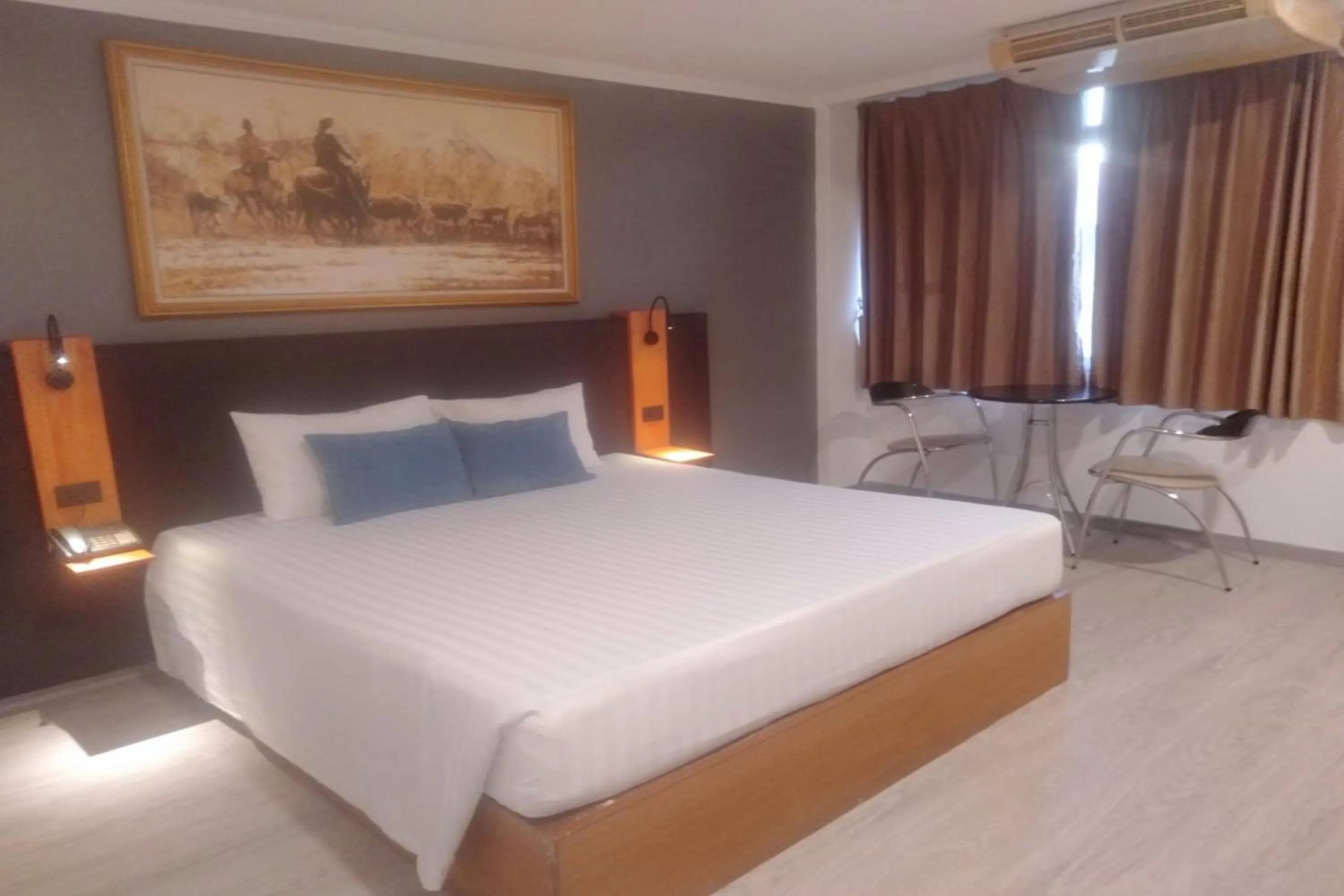 Bed in Shagwell Mansions