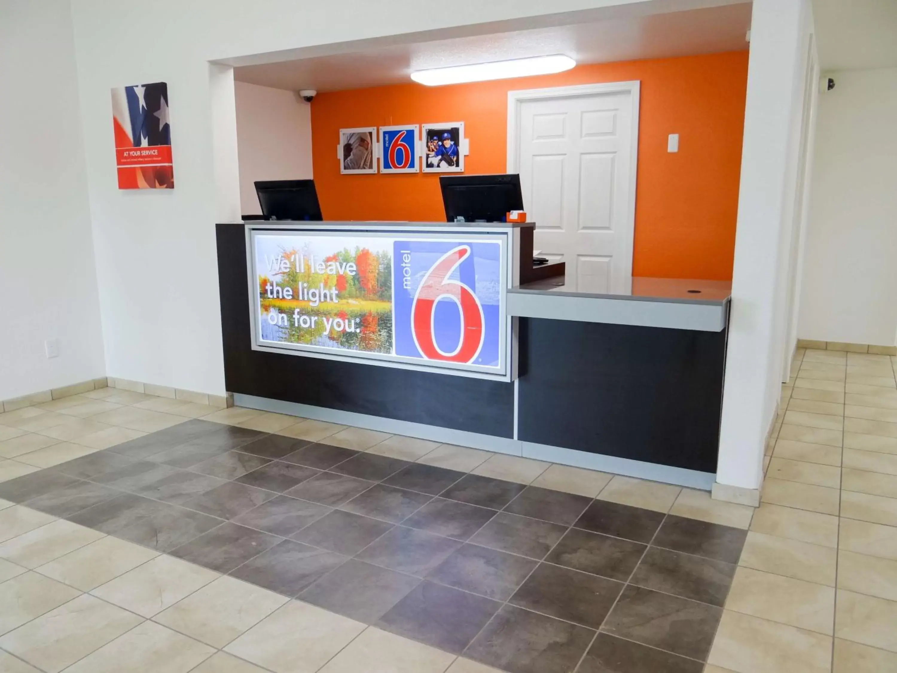 Property logo or sign, Lobby/Reception in Motel 6-Erie, PA