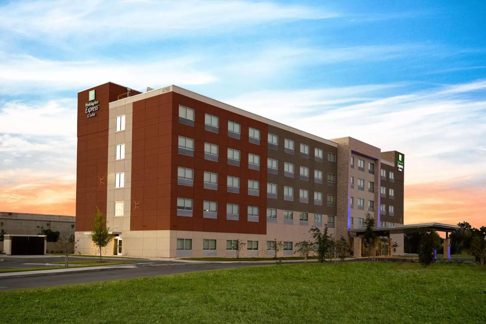 Property Building in Holiday Inn Express & Suites Sanford - Lake Mary, an IHG Hotel