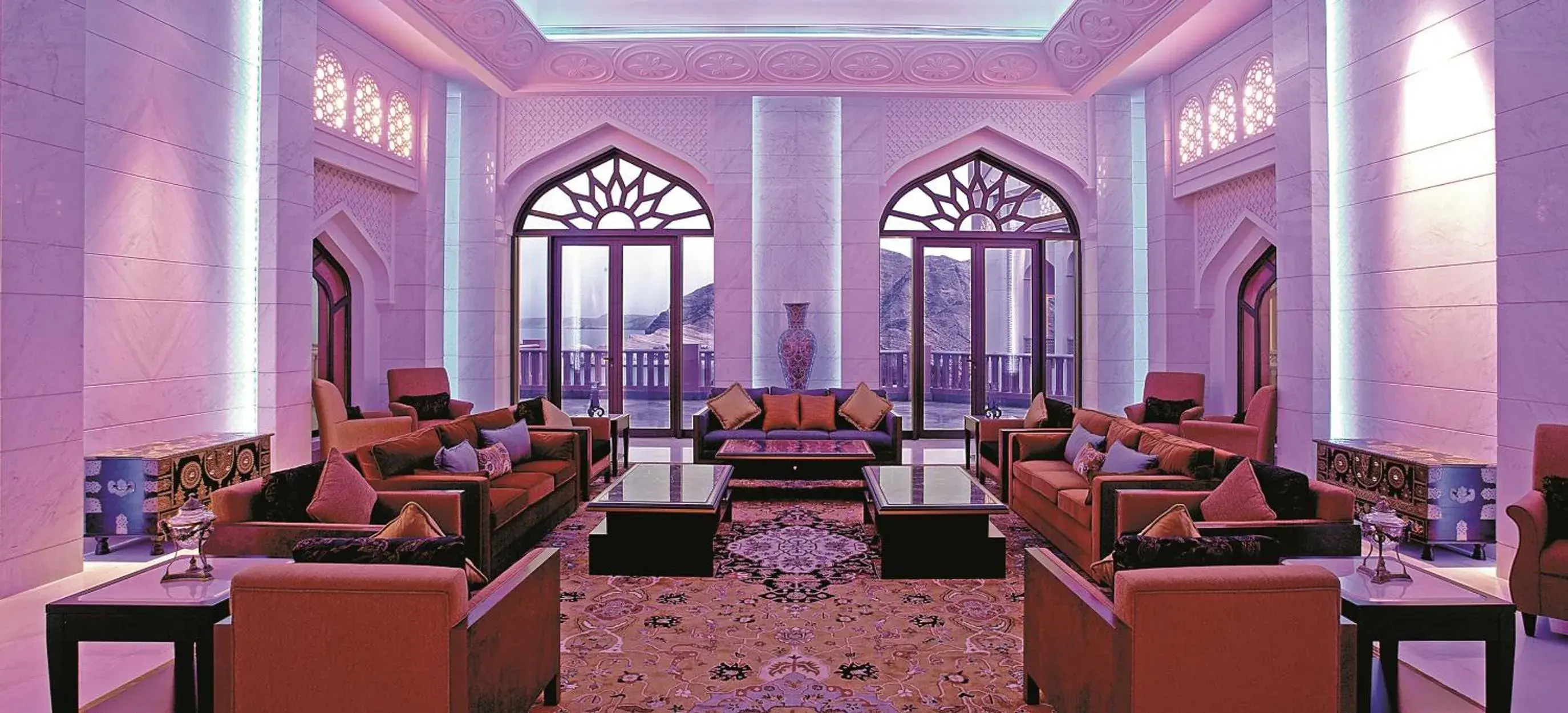 Lobby or reception, Restaurant/Places to Eat in Shangri-La Al Husn Resort & Spa