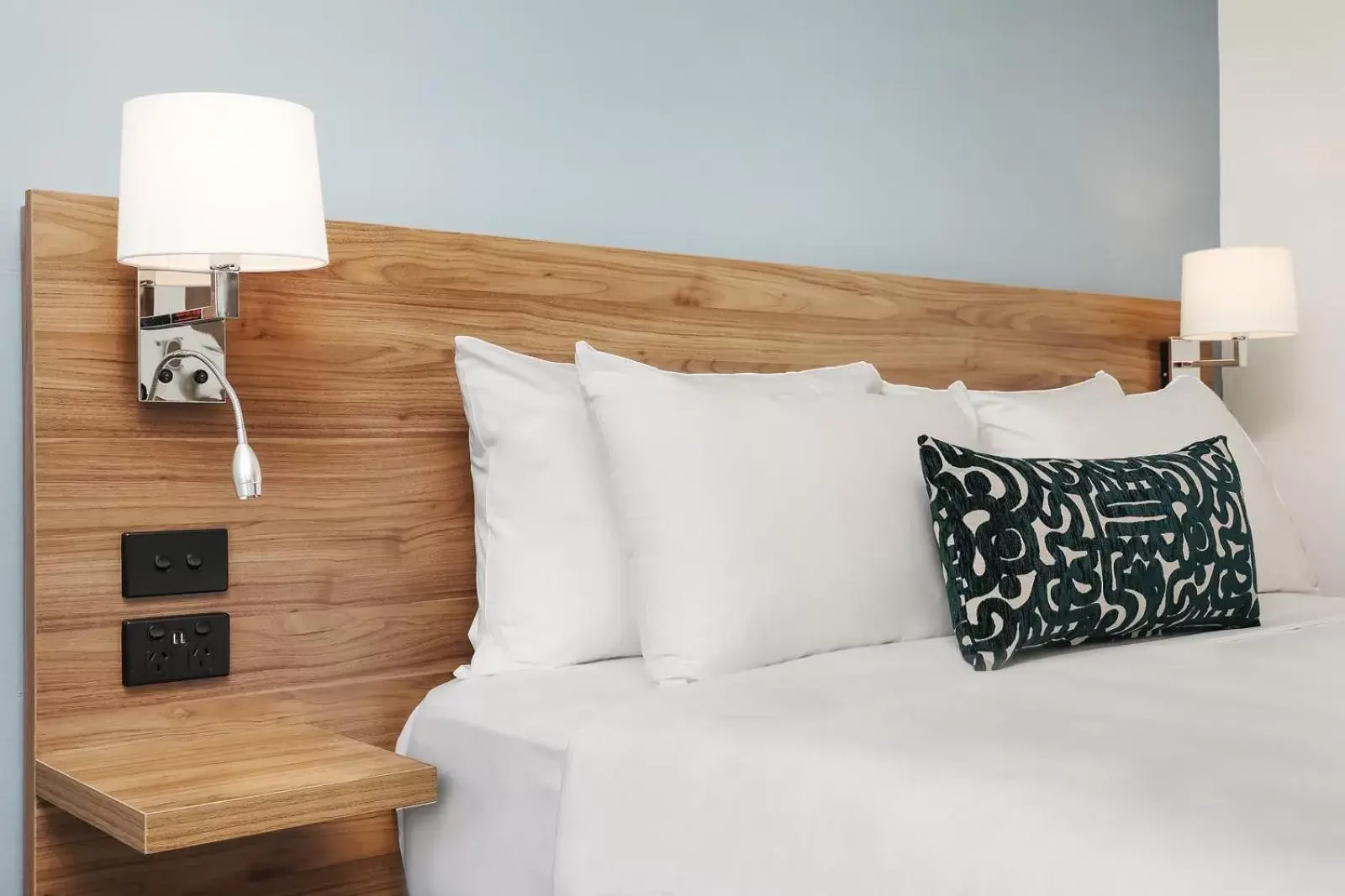 Bed in Killara Hotel & Suites