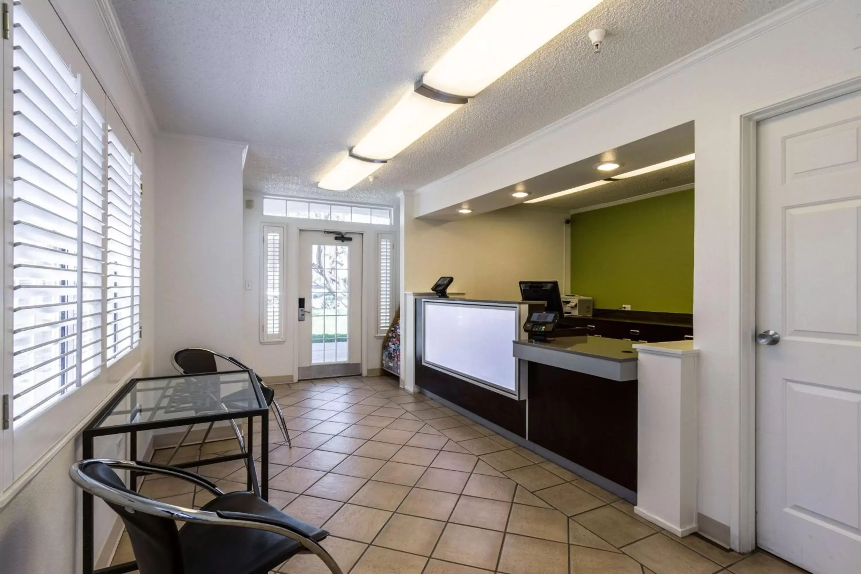 Lobby or reception in Studio 6-Tempe, AZ Lobby or reception in Studio 6-Tempe, AZ