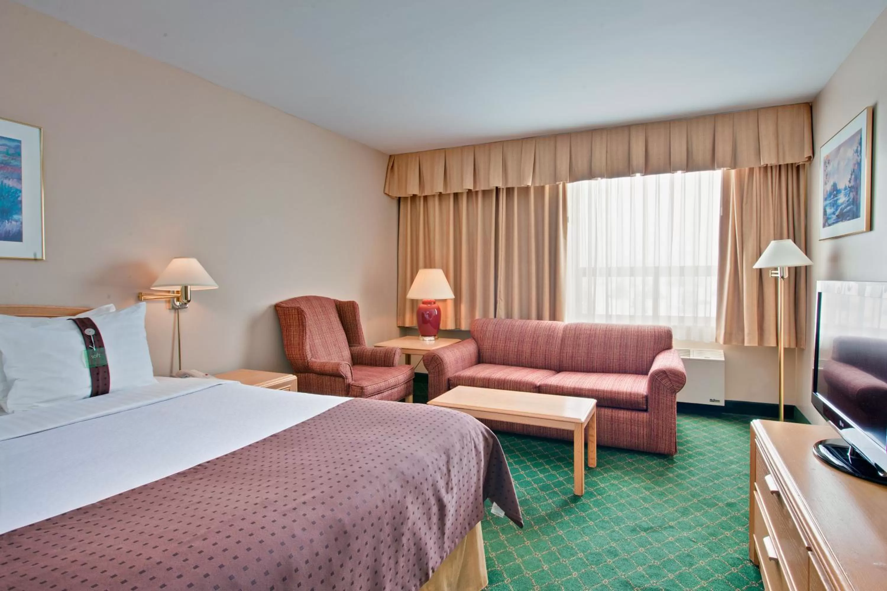 Bed in Days Inn by Wyndham Stephenville