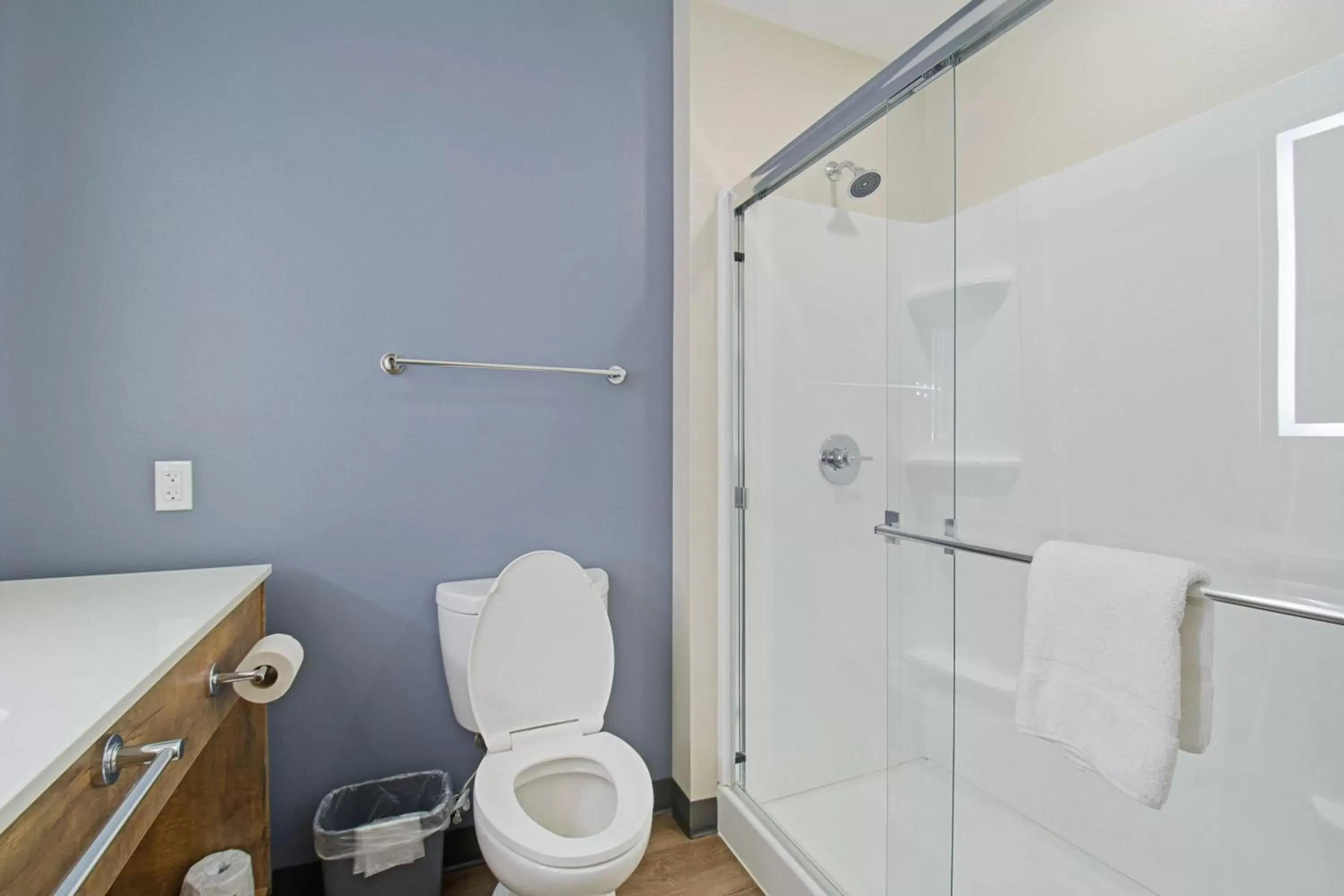 Bathroom in Extended Stay America Premier Suites - Austin - Austin Airport