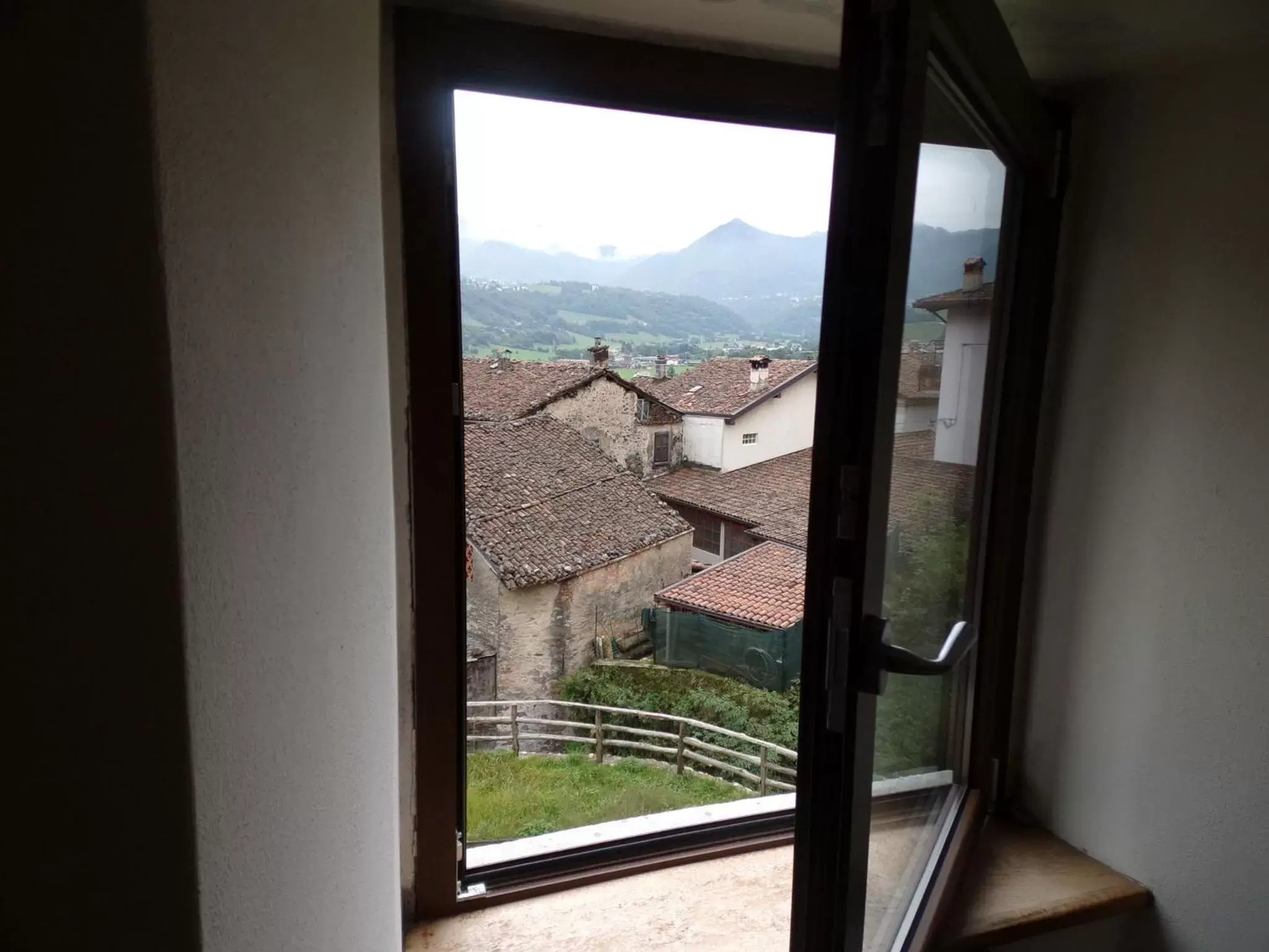 View (from property/room), Mountain View in B&B Rocca di Bajedo