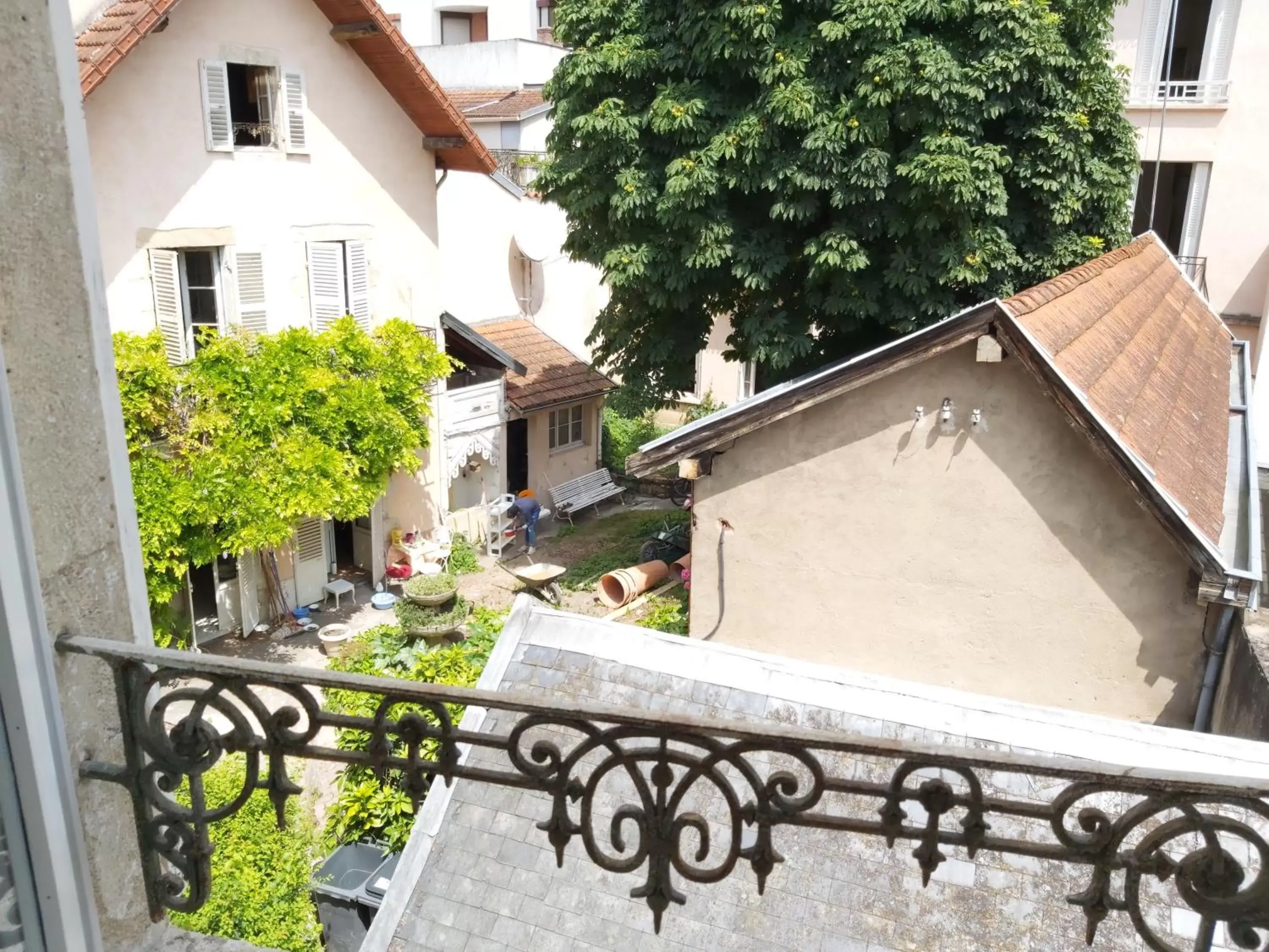 Garden view in Vichy Sejour