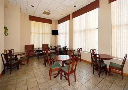 Restaurant/Places to Eat in Days Inn by Wyndham Mocksville