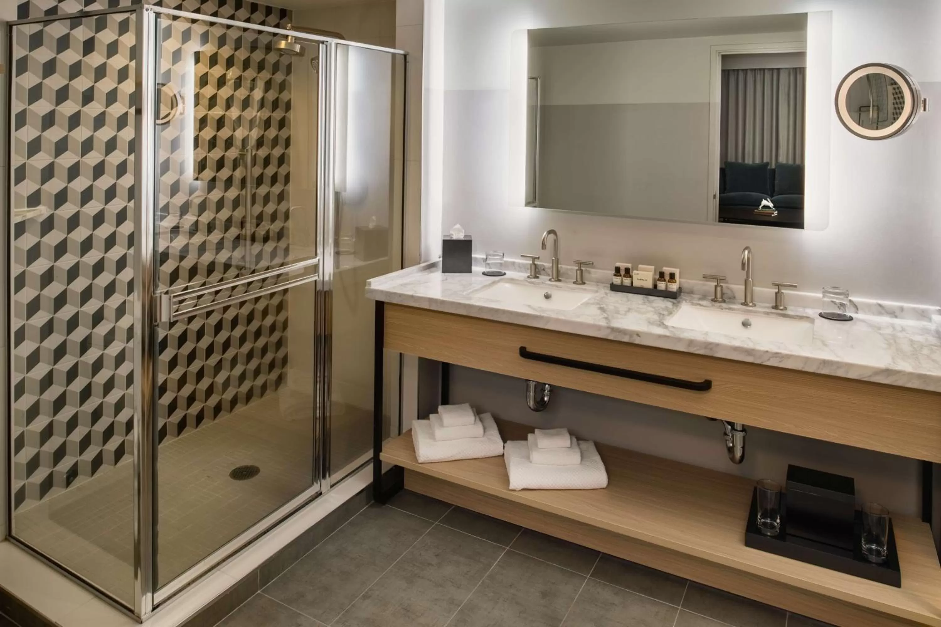 Bathroom in The Duniway Portland, A Hilton Hotel