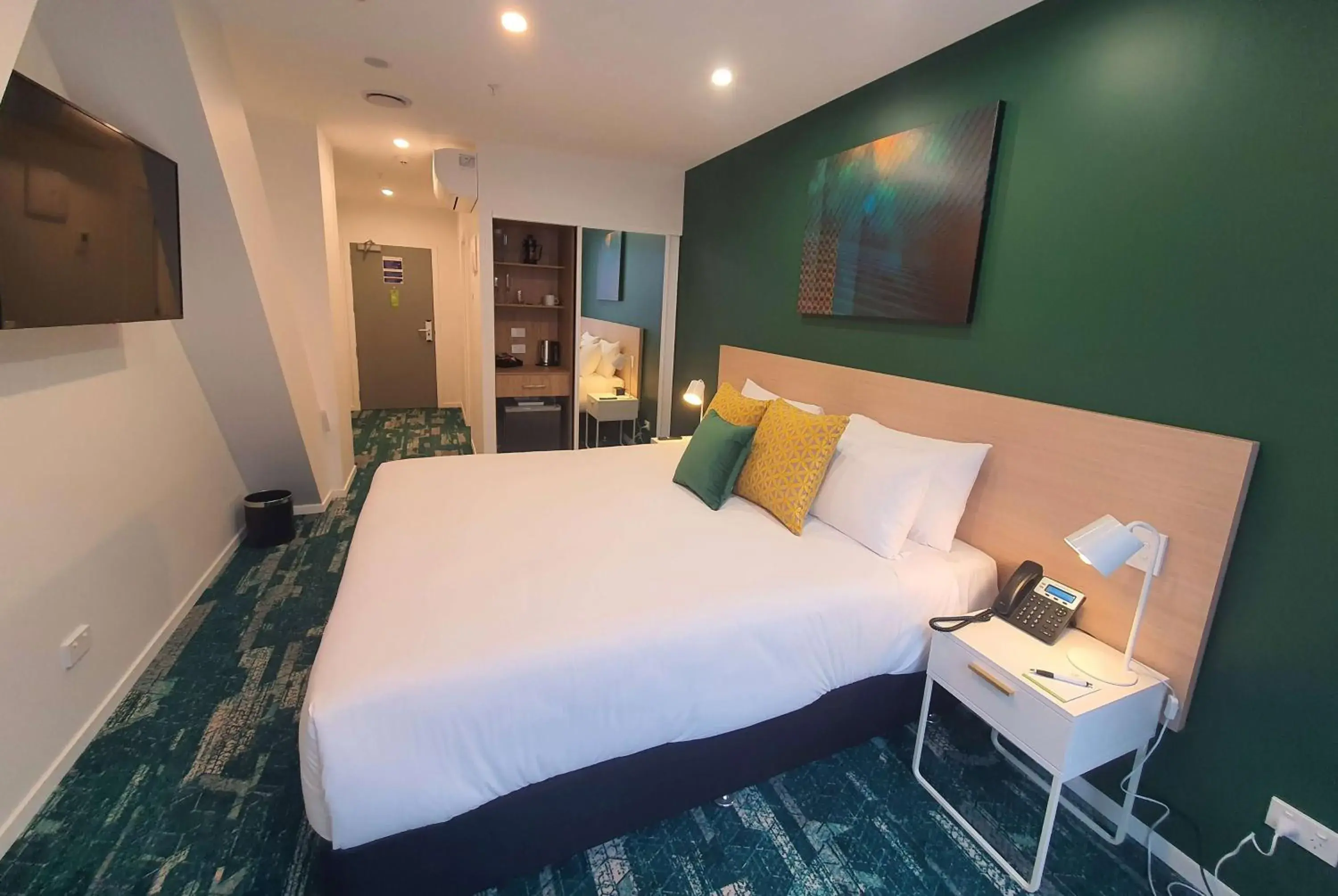 Photo of the whole room, Bed in La Quinta by Wyndham Ellerslie Auckland