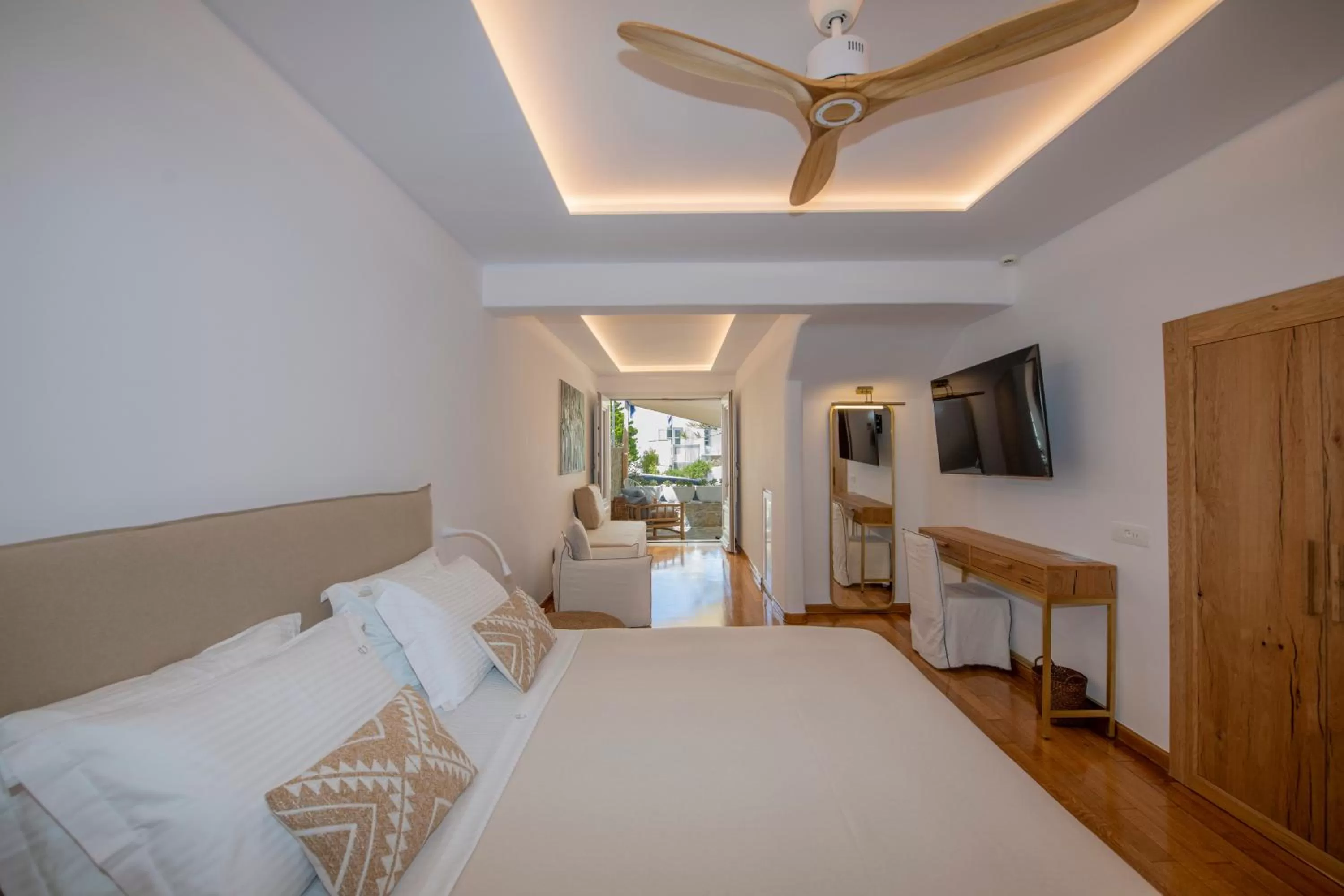 Photo of the whole room, Bed in Elena Hotel Mykonos