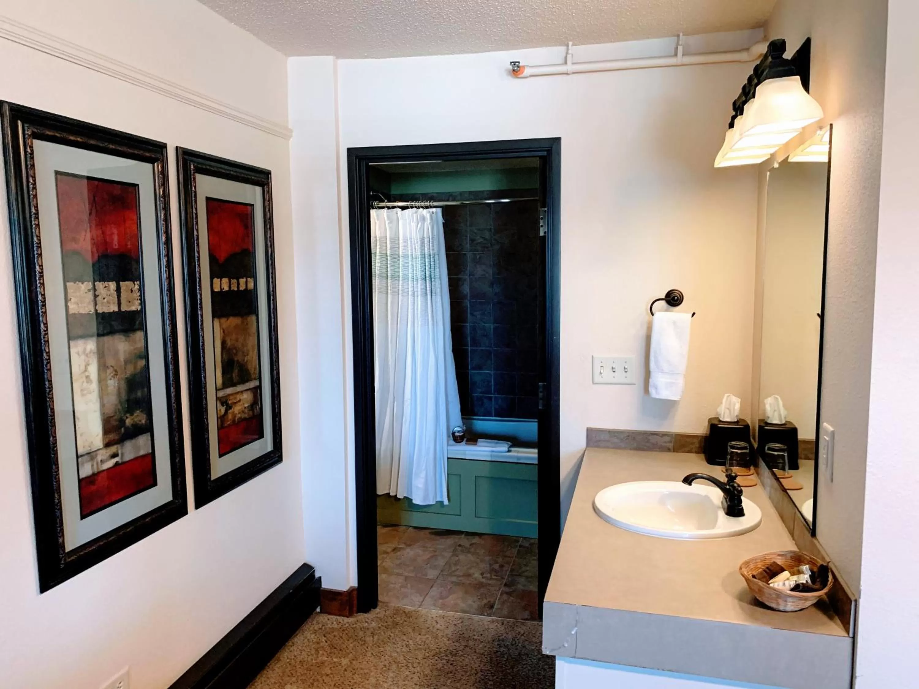 Iowa House Historic Inn