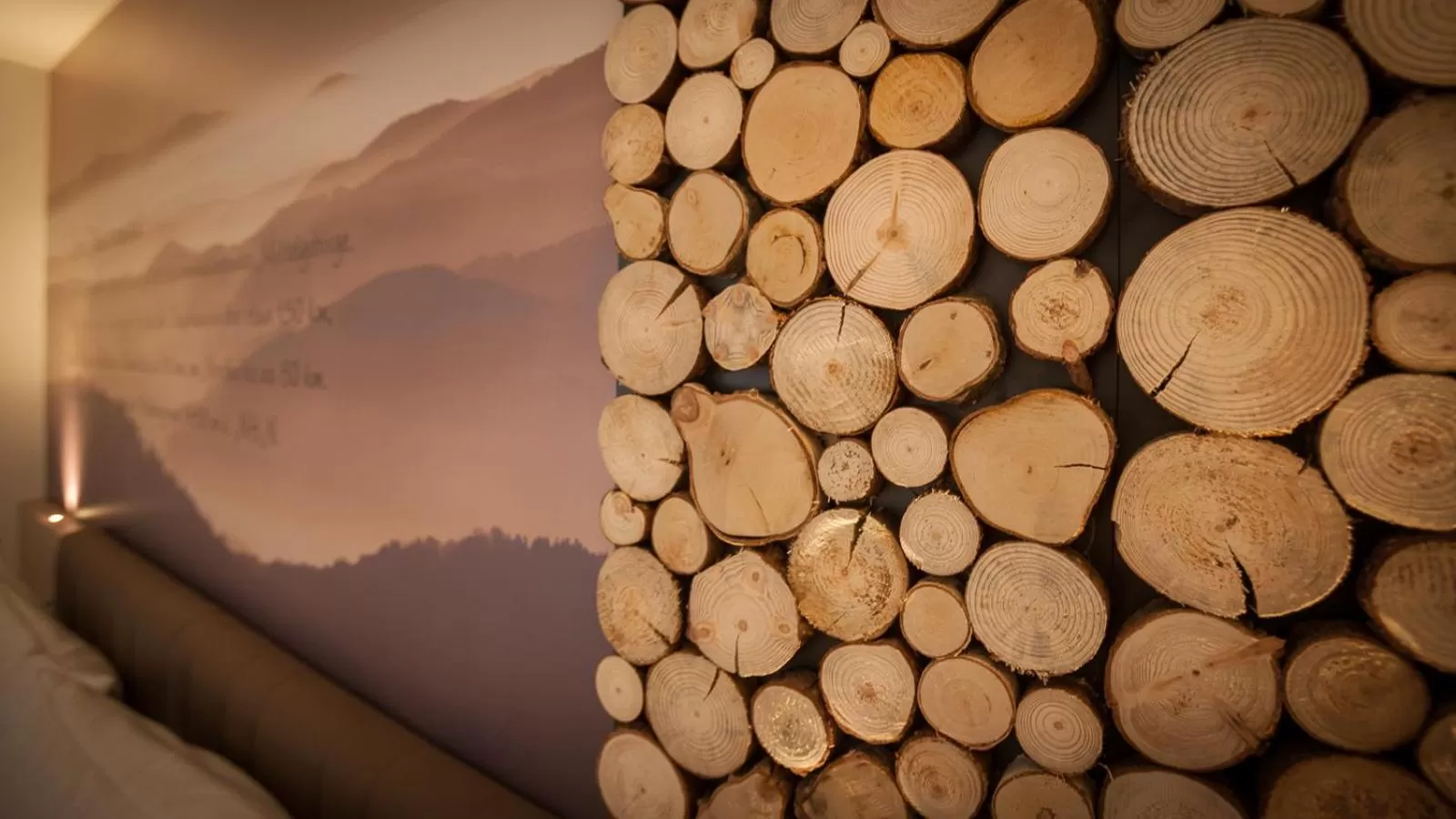 Decorative detail in Bollenhuthotel Kirnbacher Hof