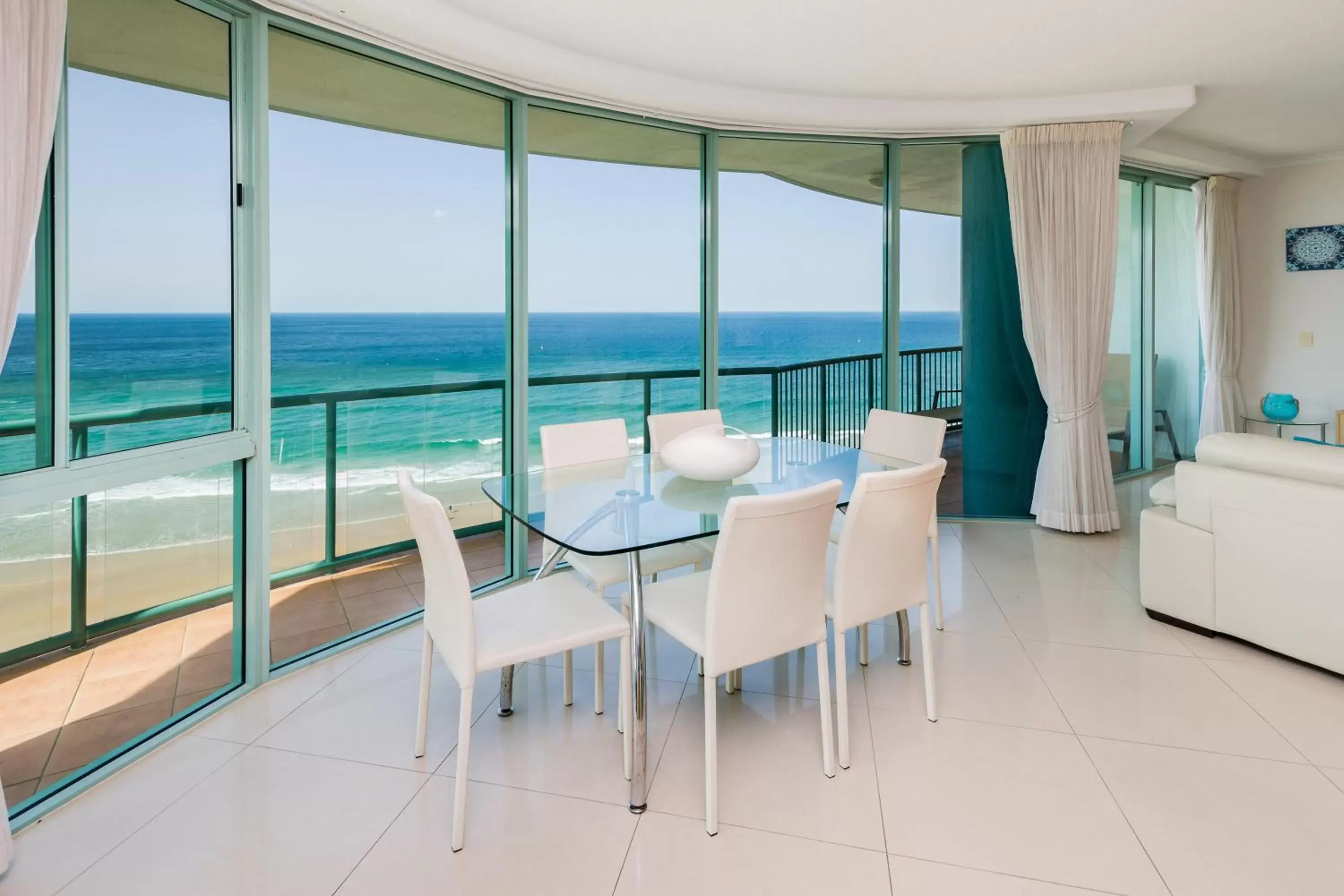 Balcony/Terrace, Sea View in The Waterford on Main Beach