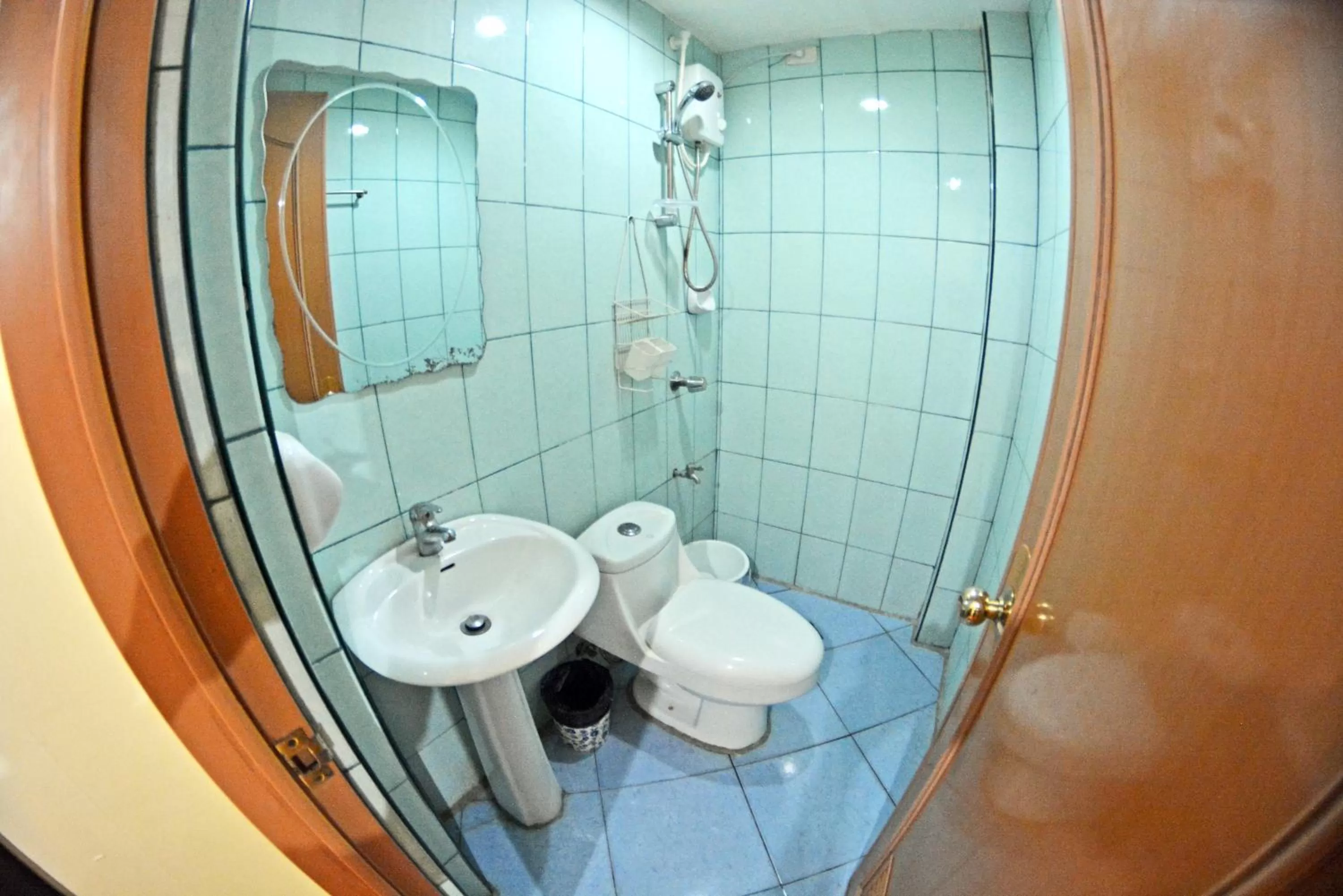 Bathroom in Honey Hunt House