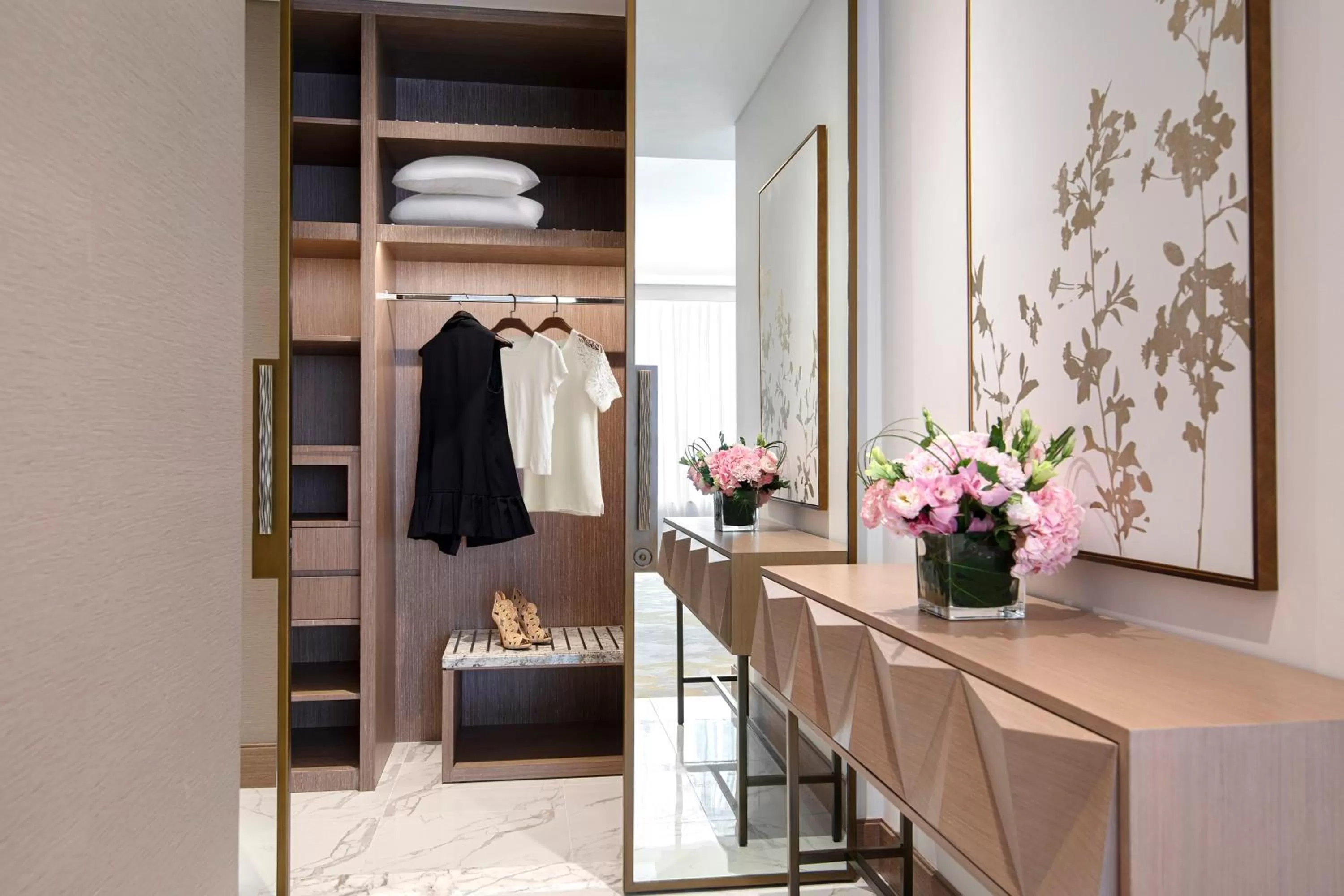 Area and facilities in Al Jaddaf Rotana Suite Hotel