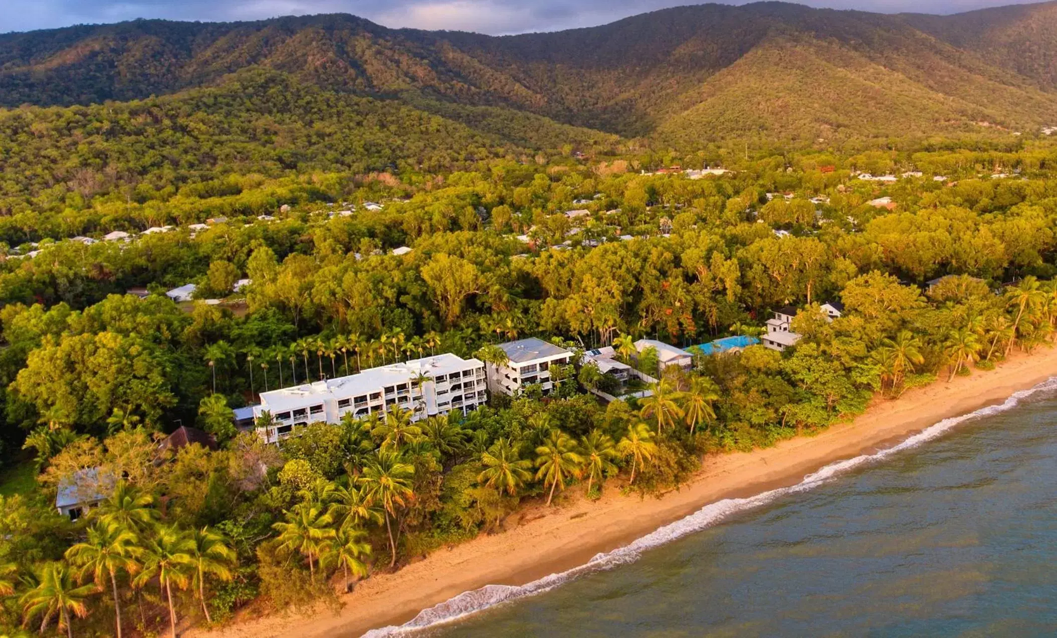 Bird's eye view, Bird's-eye View in Argosy On The Beach